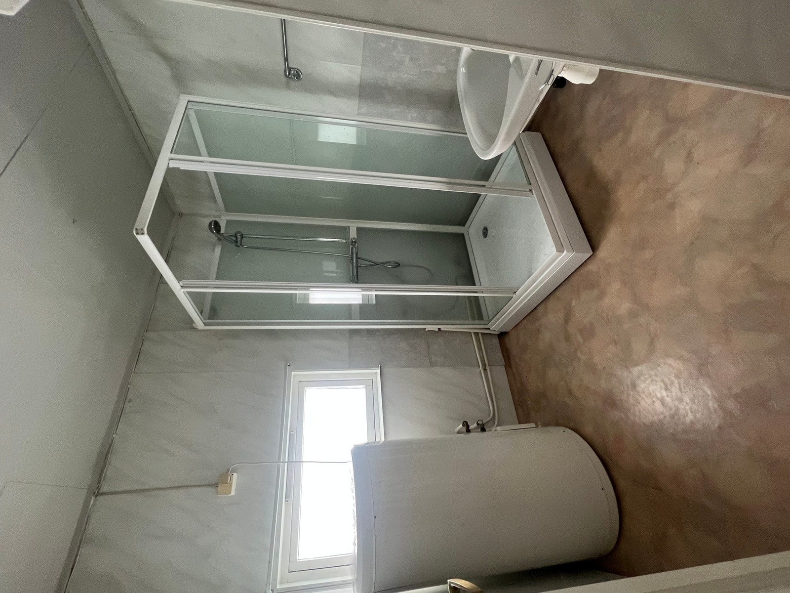 Bad oppe Galleribilde