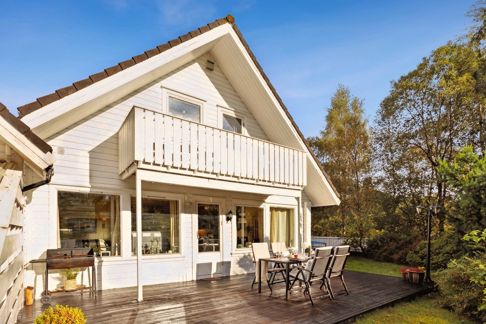 En innholdsrik tomannsbolig med flotte uteplasser! Galleribilde