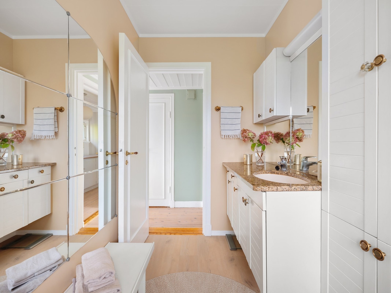 Baderom Galleribilde