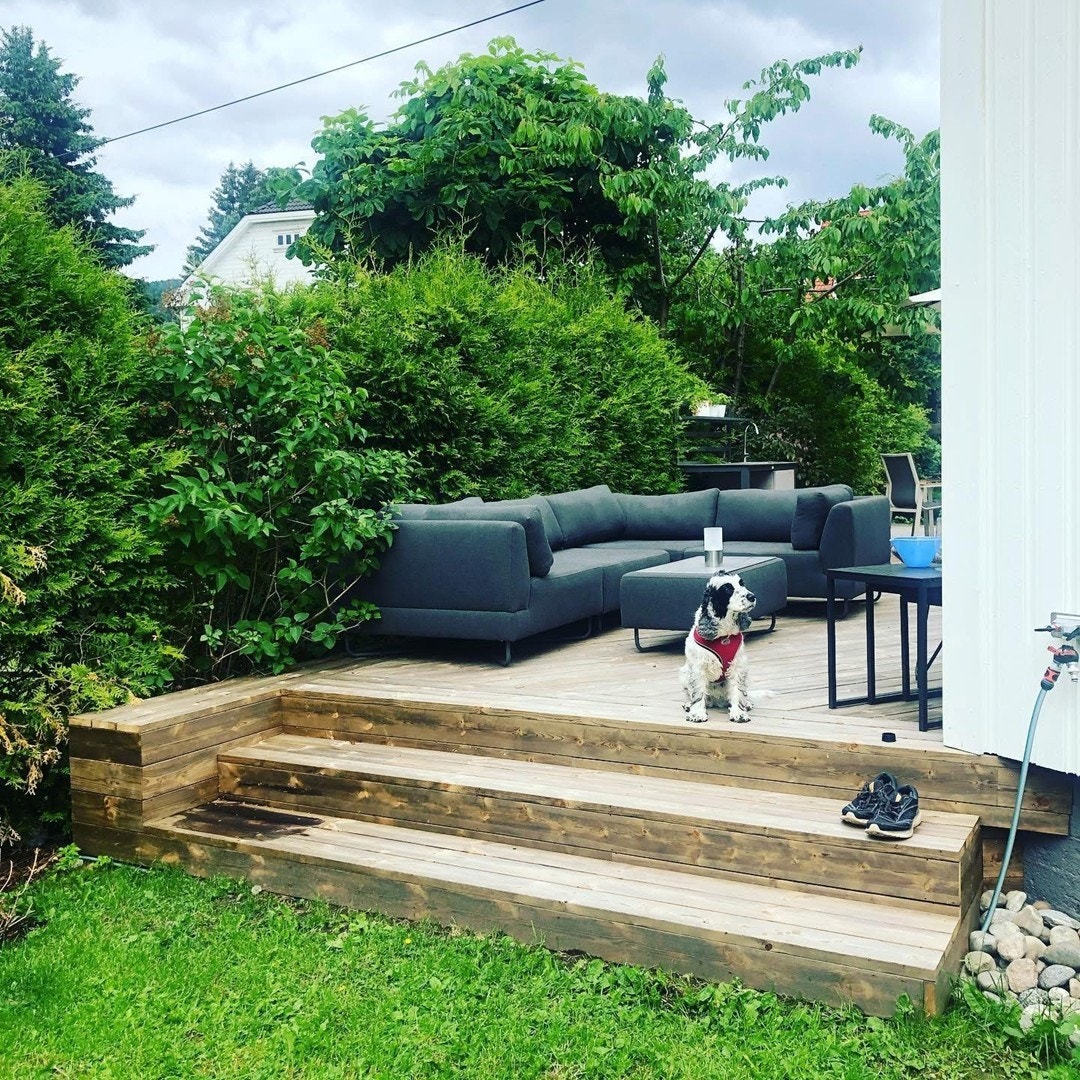 Et hjem hvor du kjenner naboene, hvor du kan plante, ha venner på terrassen og nyte stillheten. Selgers private bilde. Galleribilde