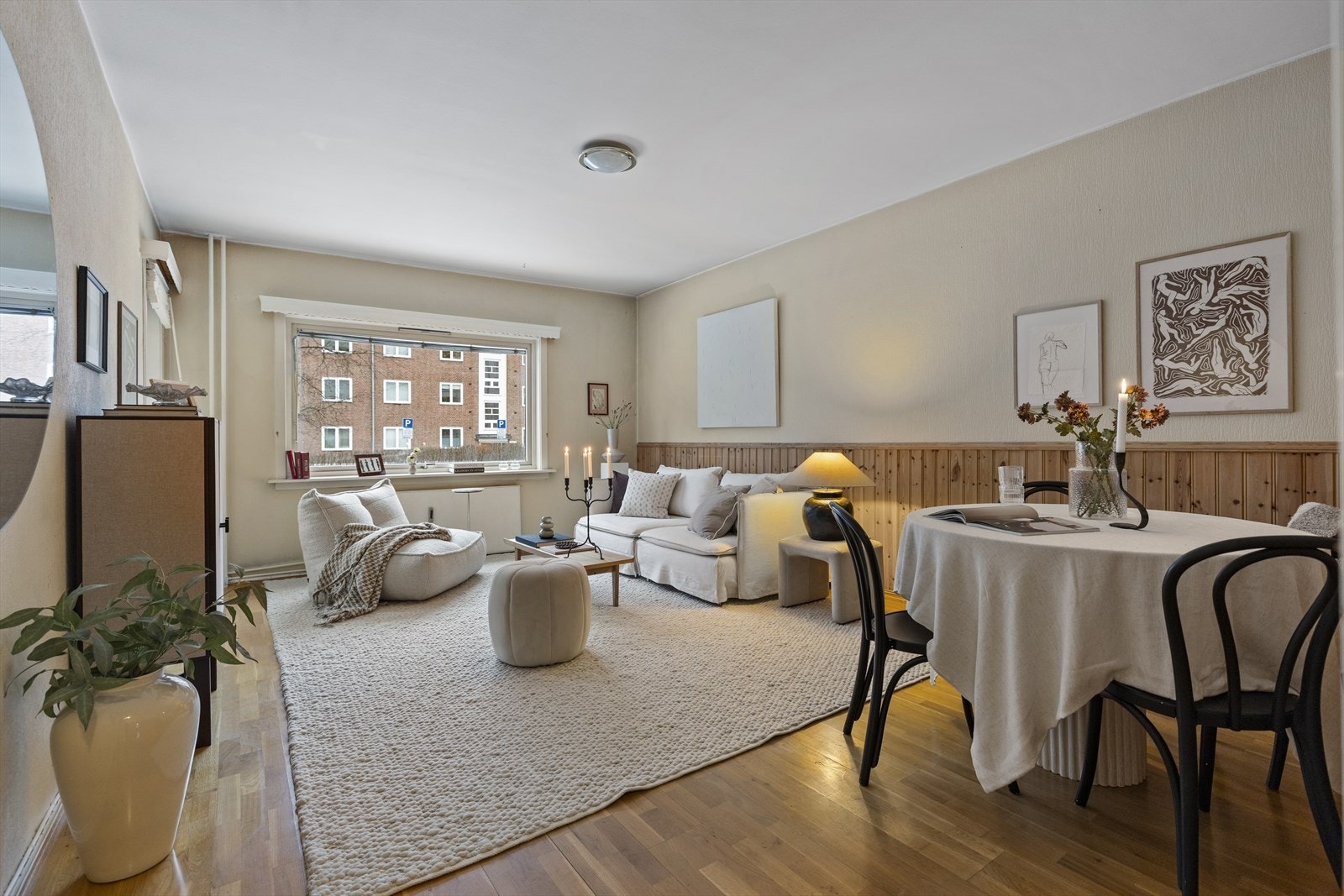 Velkommen til Ringgata 5C presentert av Kari Skottun i Notar Galleribilde