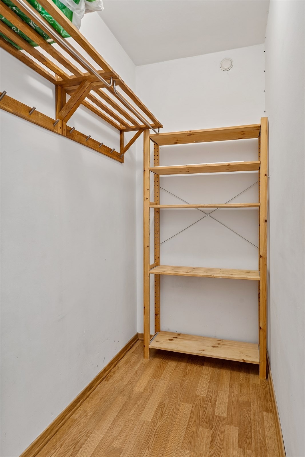 Innvendig bod Galleribilde