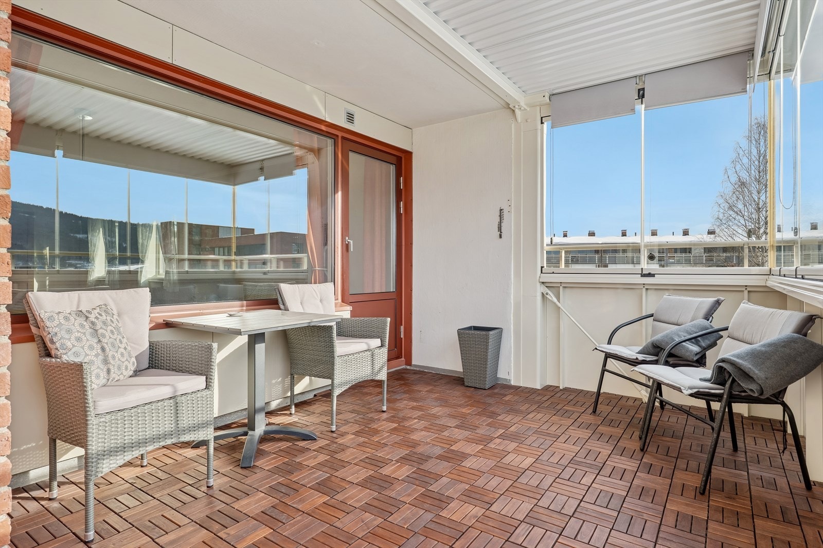 Balkong (meget romslig og god plass) Galleribilde