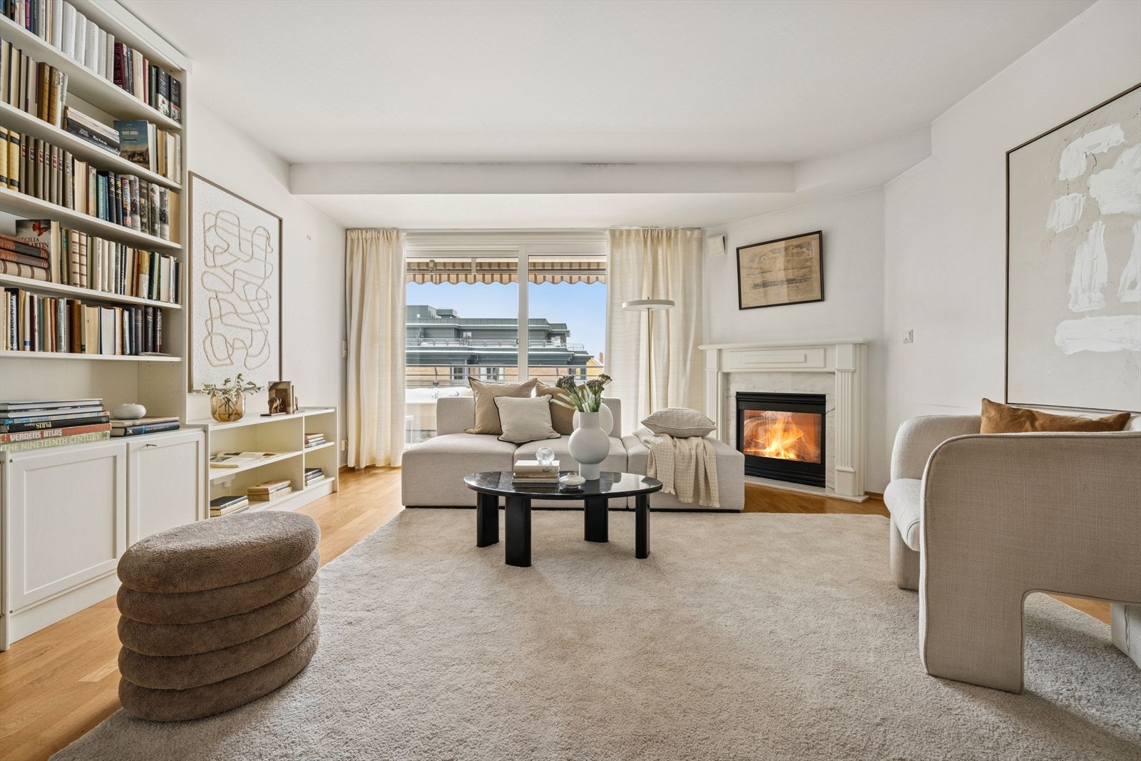 Her bor du sentralt, men med umiddelbar nærhet til marka. Galleribilde