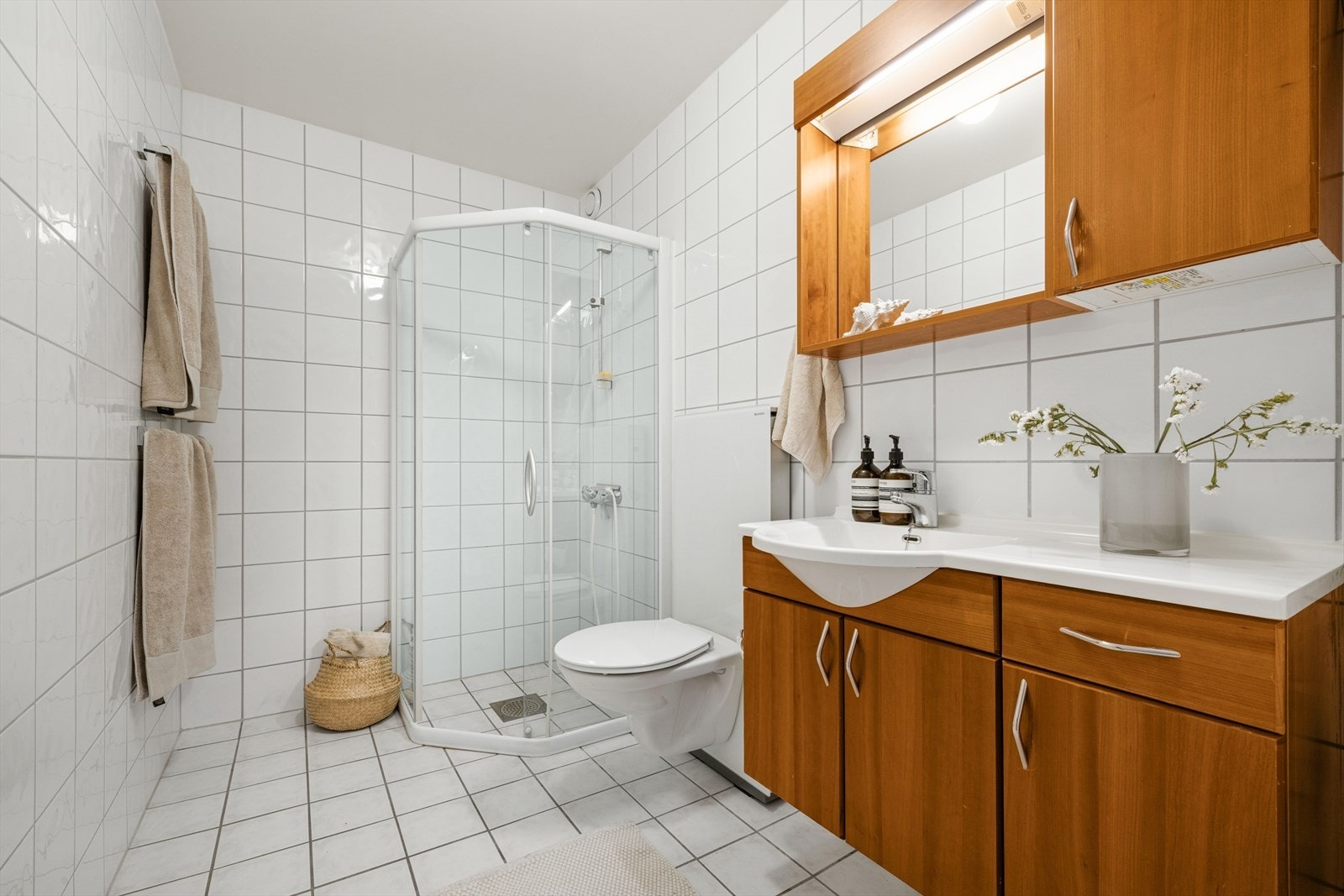 På baderommet er det også opplegg for vaksemaskin og tørketrommel. Galleribilde