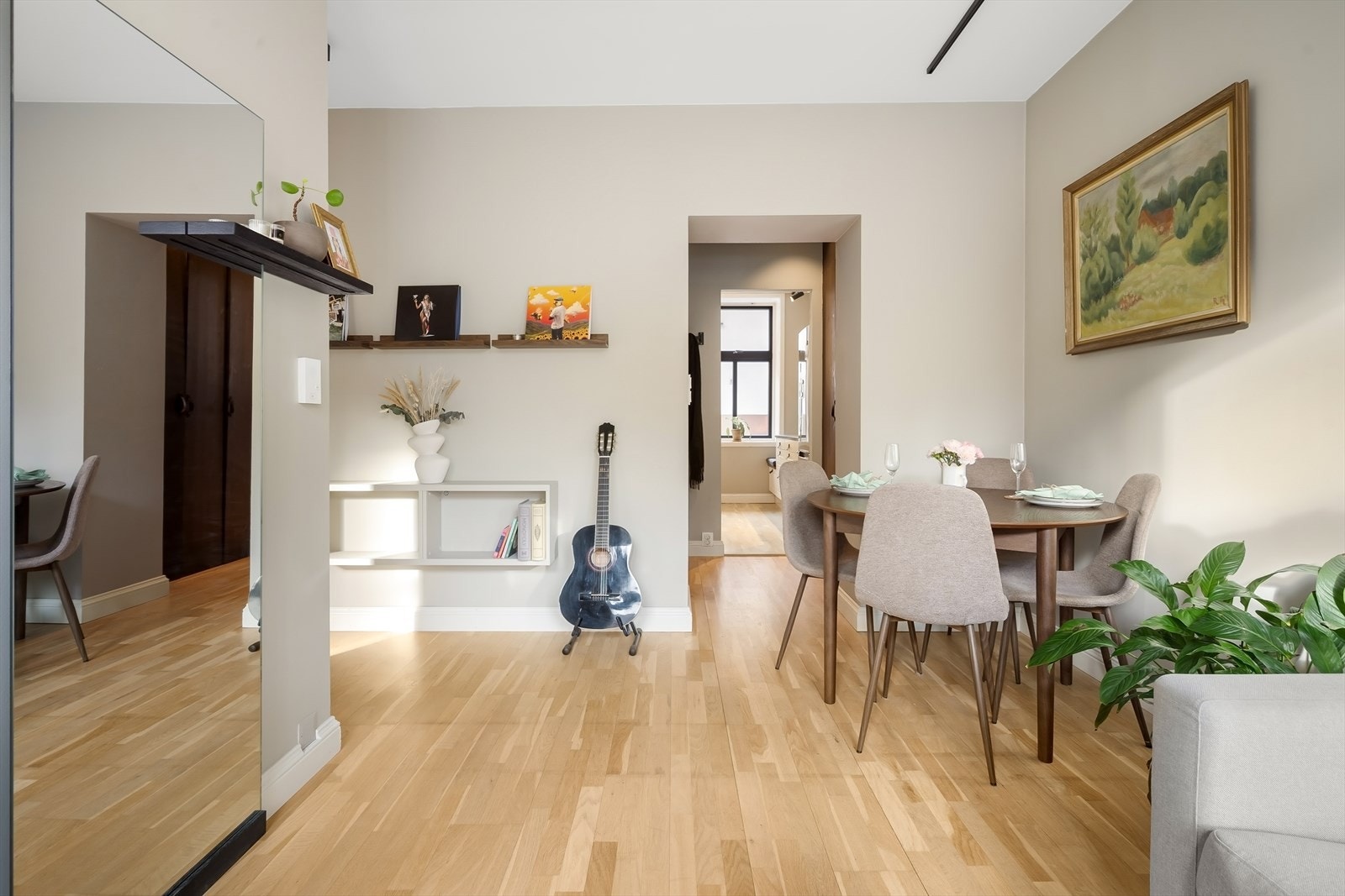 Parkettgulv ble slipt i 2020 av tidligere eier Galleribilde