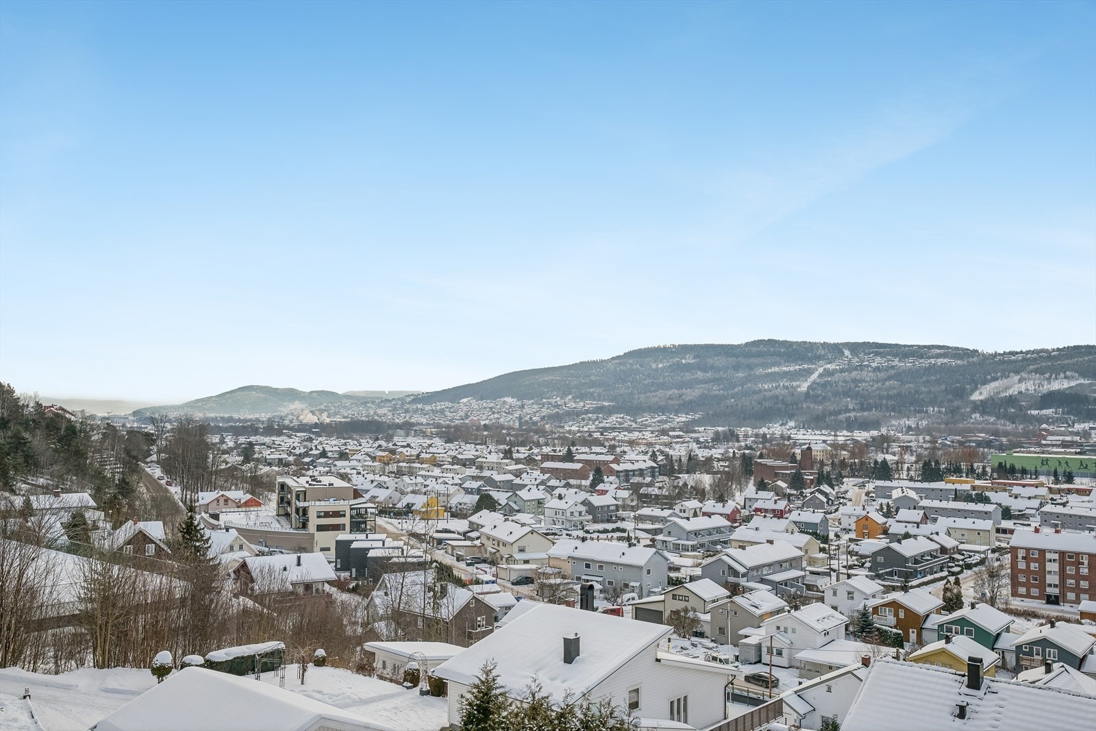 Utsikt mot Strømsåsen og sentrum Galleribilde