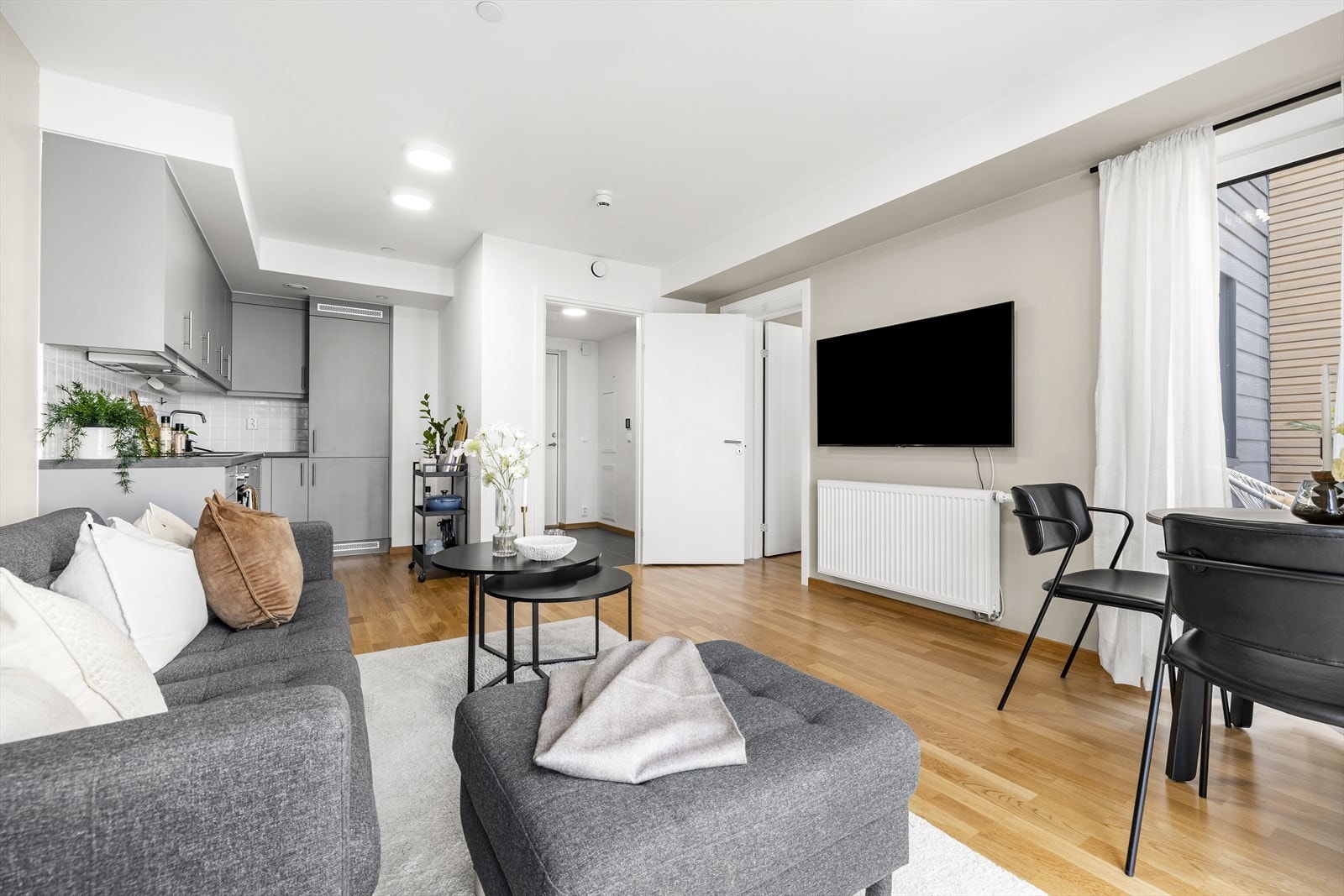 Den effektive planløsningen åpner opp boligen på en god måte. Galleribilde