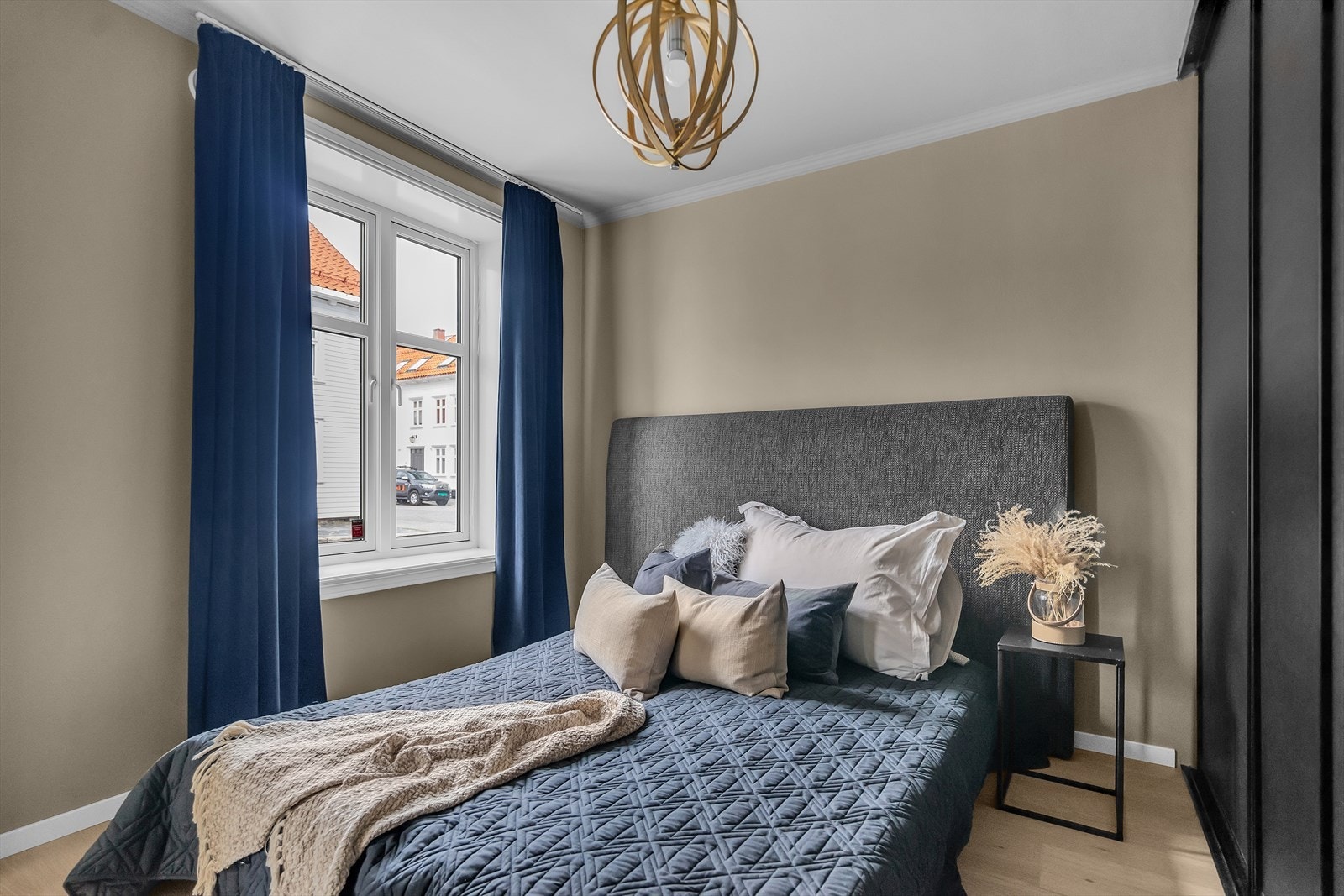 Soverom I Galleribilde