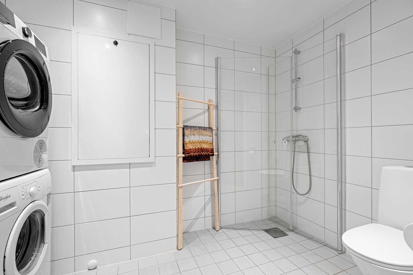 Helfliset bad/ vaskerom Galleribilde