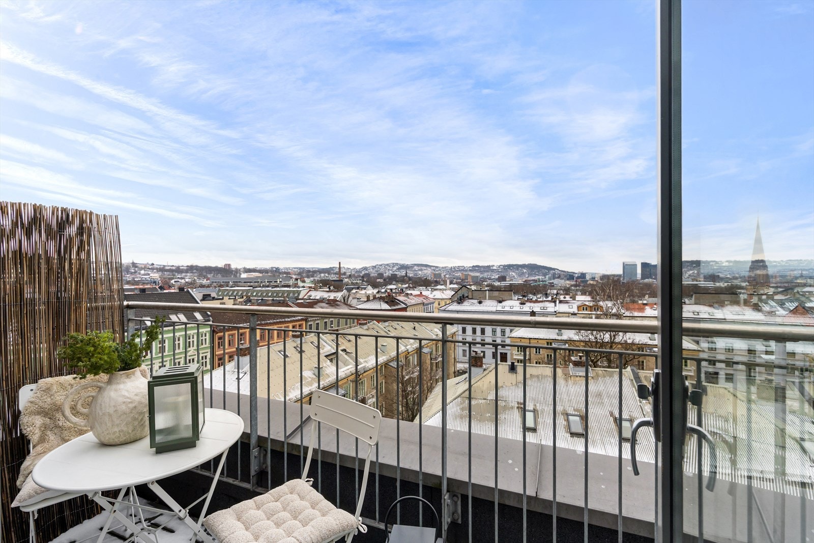 Velkommen til Thorvald Meyers gate 16B. Foto: Pontus Gustav Holmenäs. Galleribilde