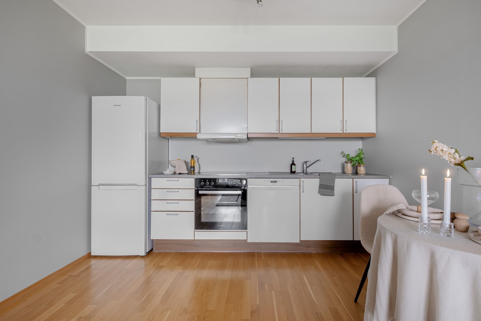 Det er fellesarealer tilgjengelig med sofagrupper om du ønsker et mer sosialt samvær med naboer Galleribilde