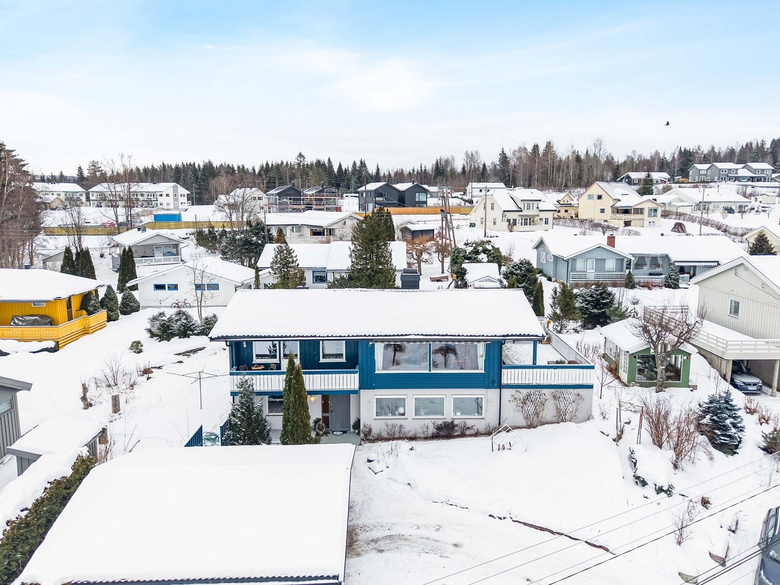 Området har kort vei til skoler, barnehager og offentlig kommunikasjon - et rikt utvalg av fasiliteter og gode servicetilbud. Galleribilde