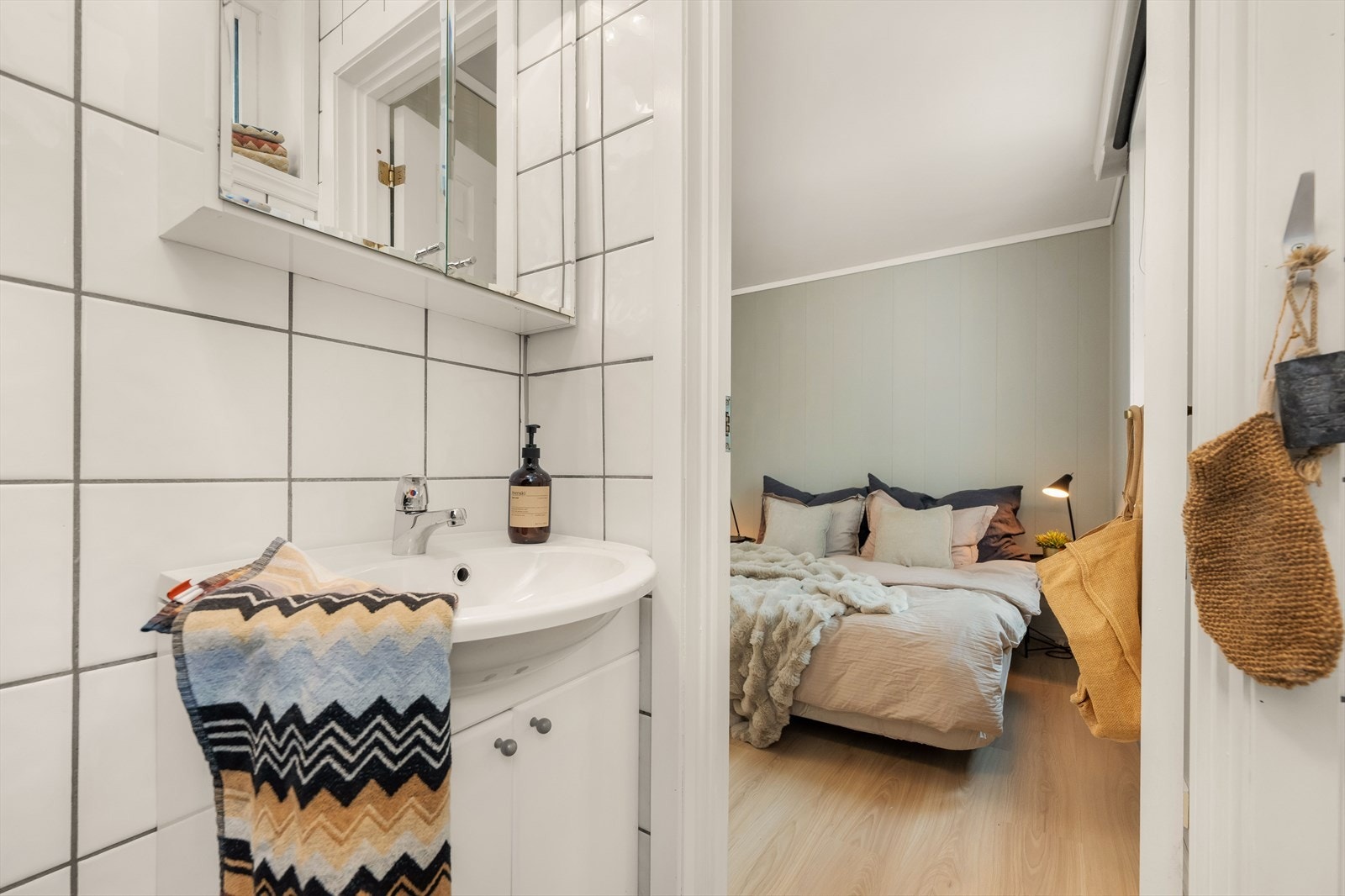 Bad er helfliset Galleribilde