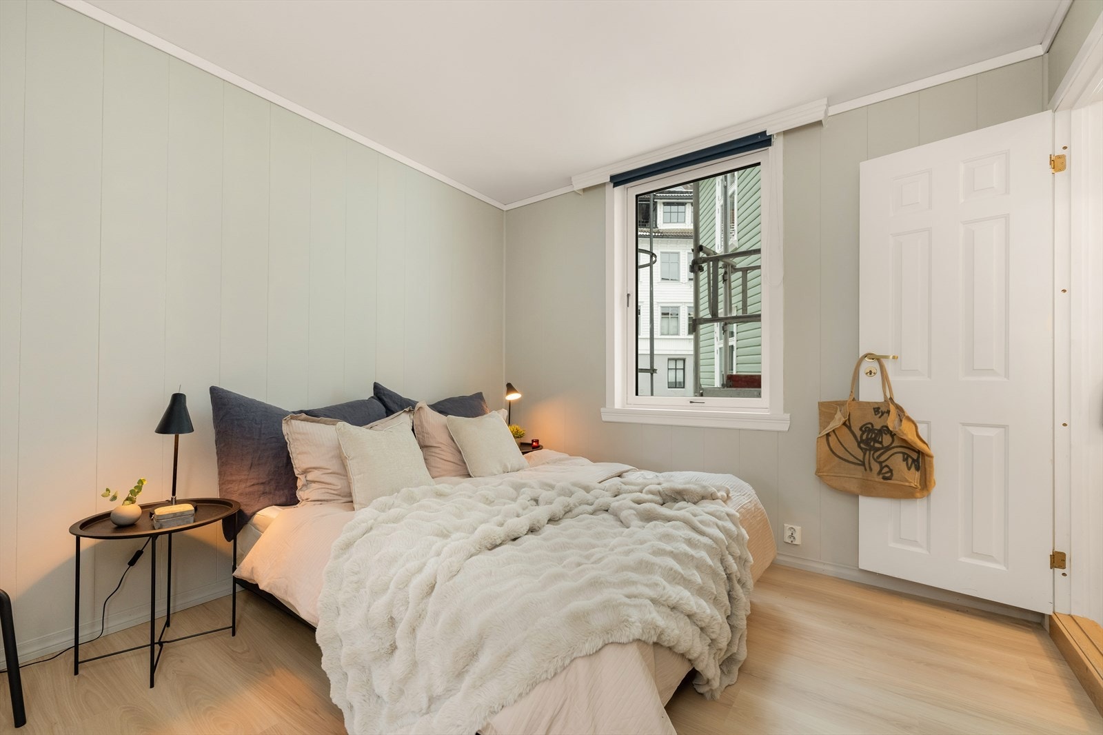 Romslig soverom Galleribilde