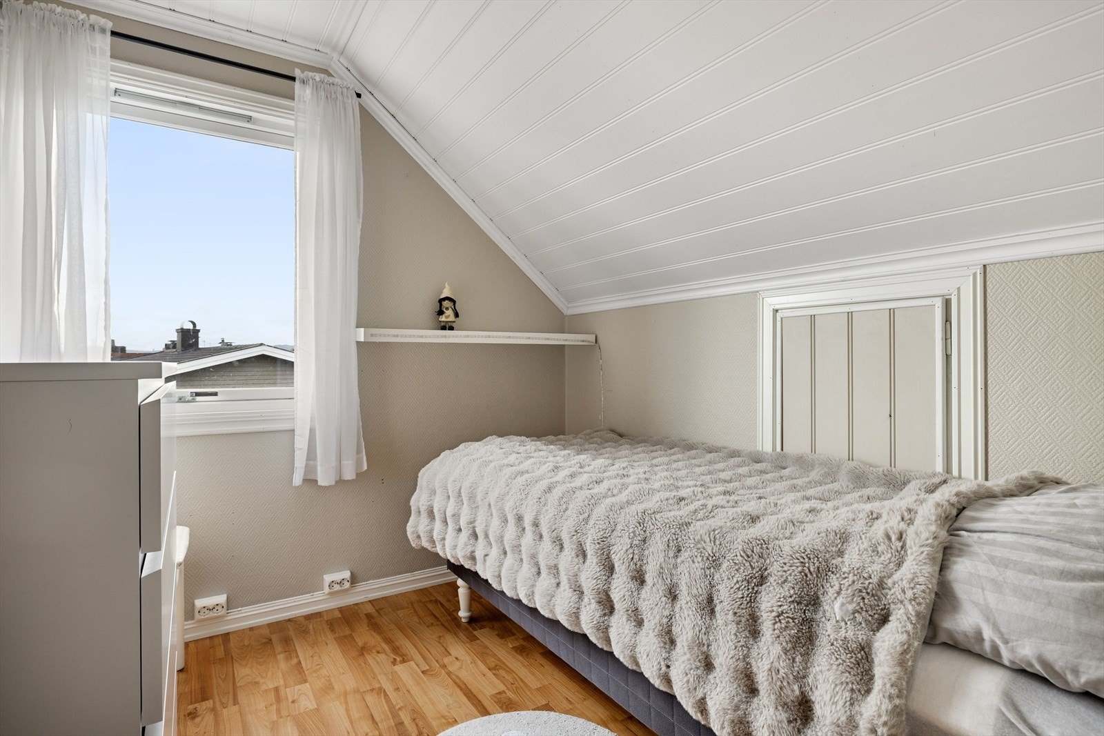 Soverom 4 er et noe mindre rom som passer fint som barnerom, gjesterom eller kontor. Galleribilde