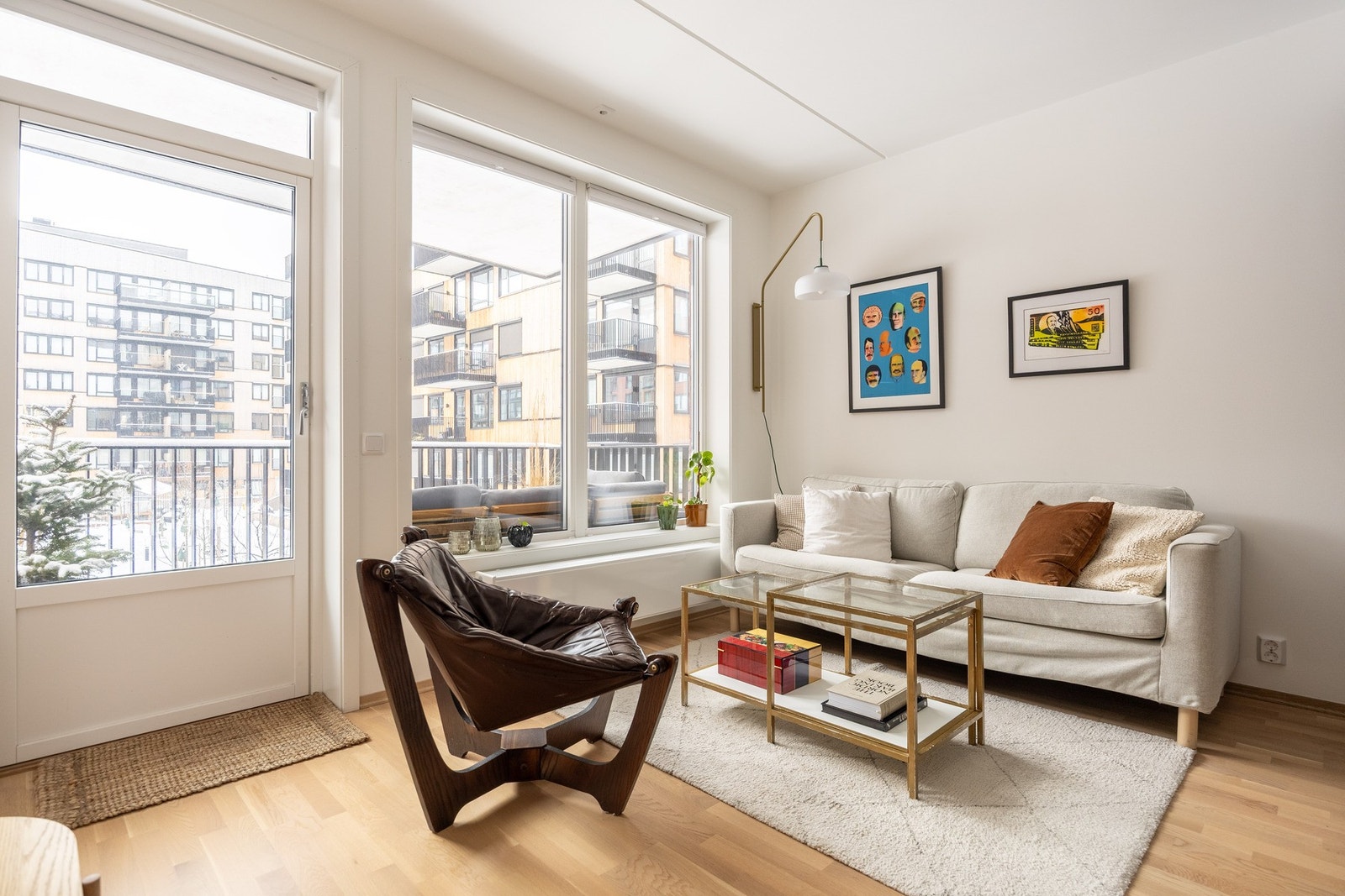 Børsteveien 17 presenteres av Mekleriet ved Andreas Motzfeldt Raasok. Galleribilde