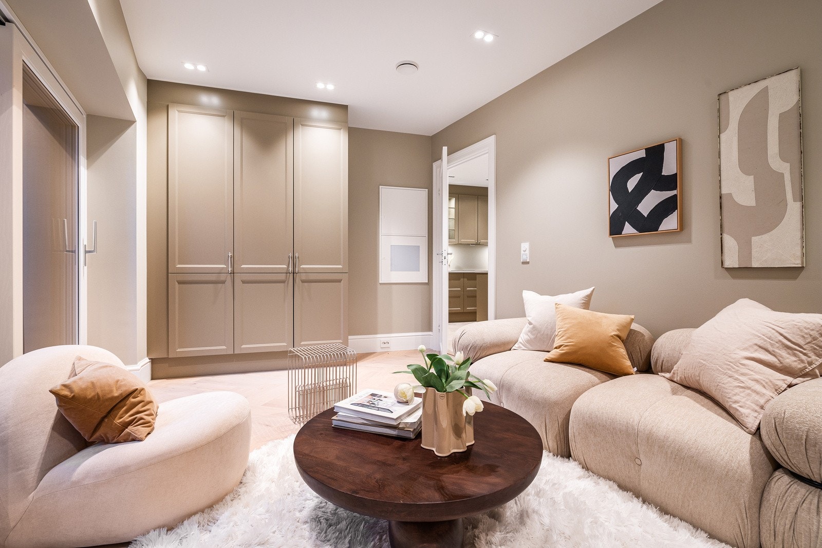 God belysning i leiligheten Galleribilde