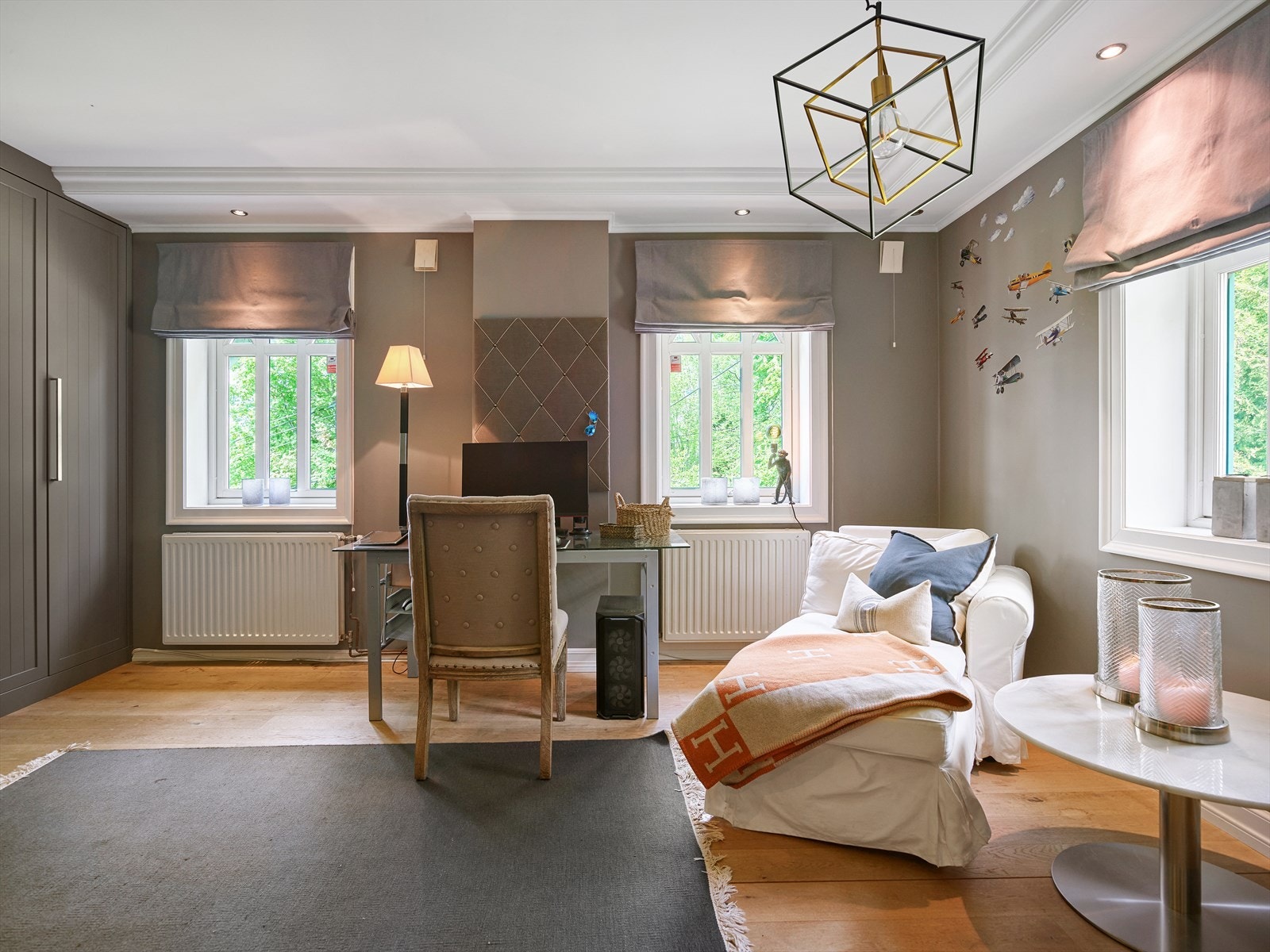 Soverom innredet som kontor i dag. Galleribilde