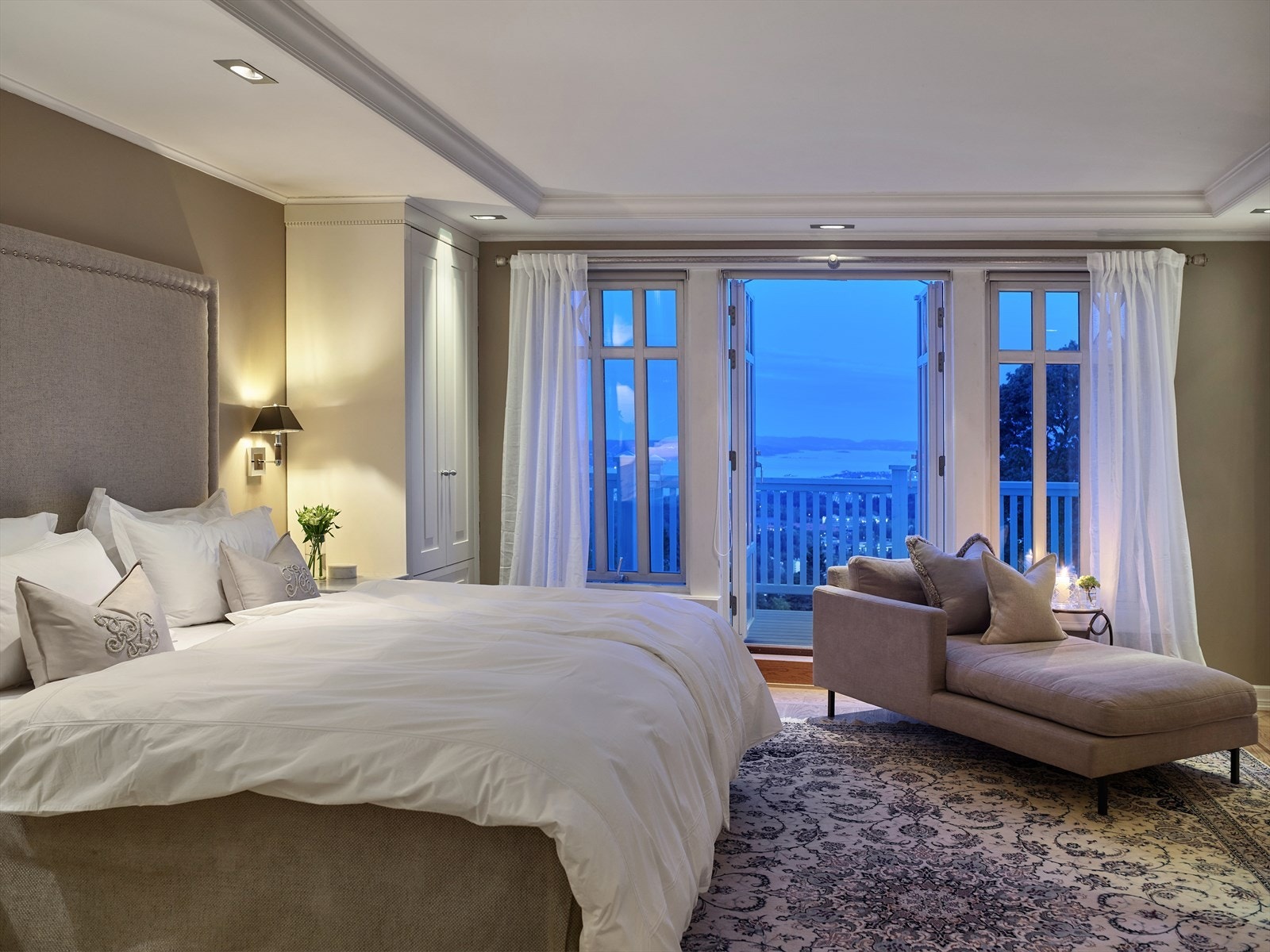 Kveldstid hovedsoverom. Galleribilde