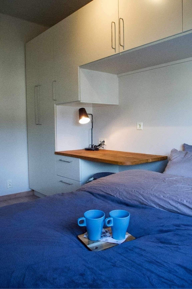 Soverom 1 med egen arbeidsplass Galleribilde