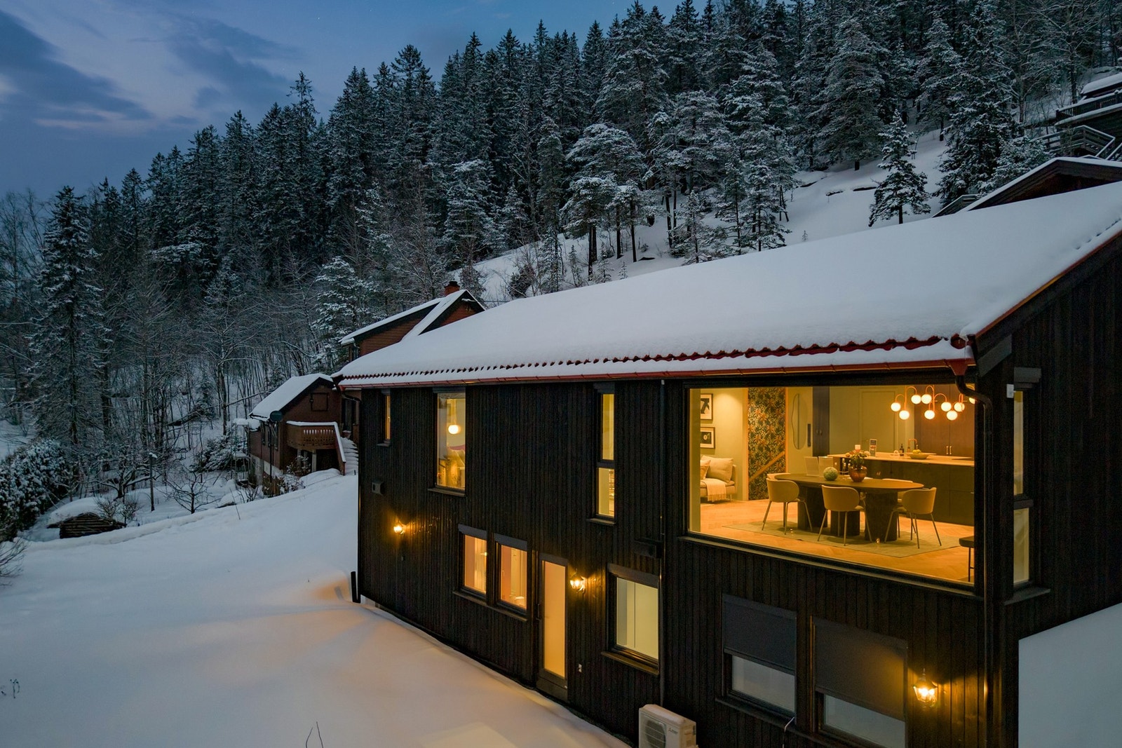 Magisk beliggenhet rett ved inngangsporten til Marka. Galleribilde