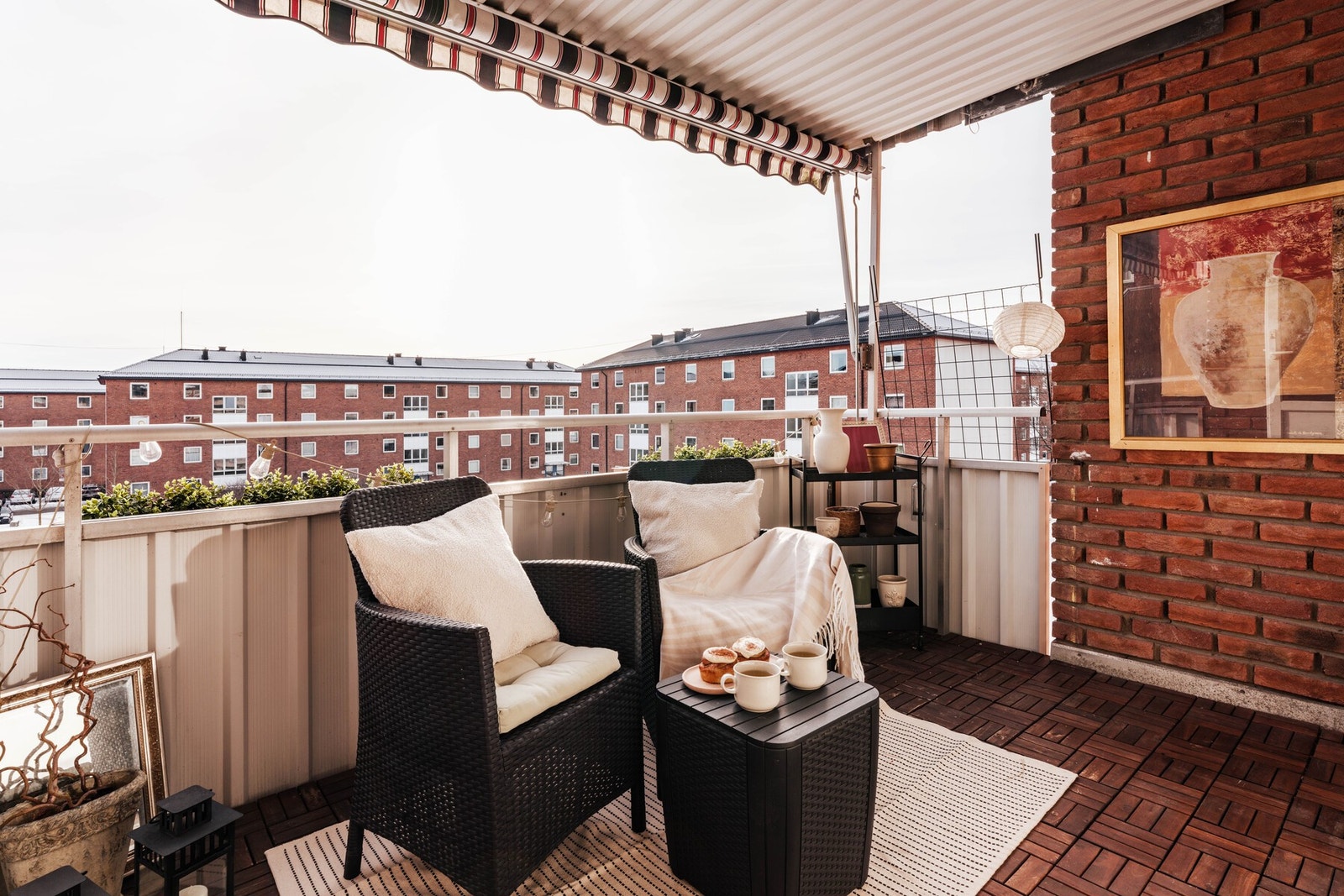 Romslig balkong på hele 7 kvm. Galleribilde