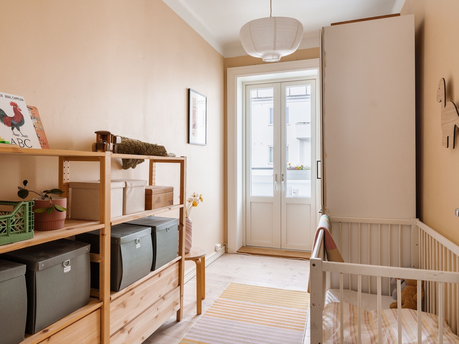 Soverom 2 er også av god størrelse og egner seg godt som barnerom, gjesterom eller hjemmekontor. Galleribilde