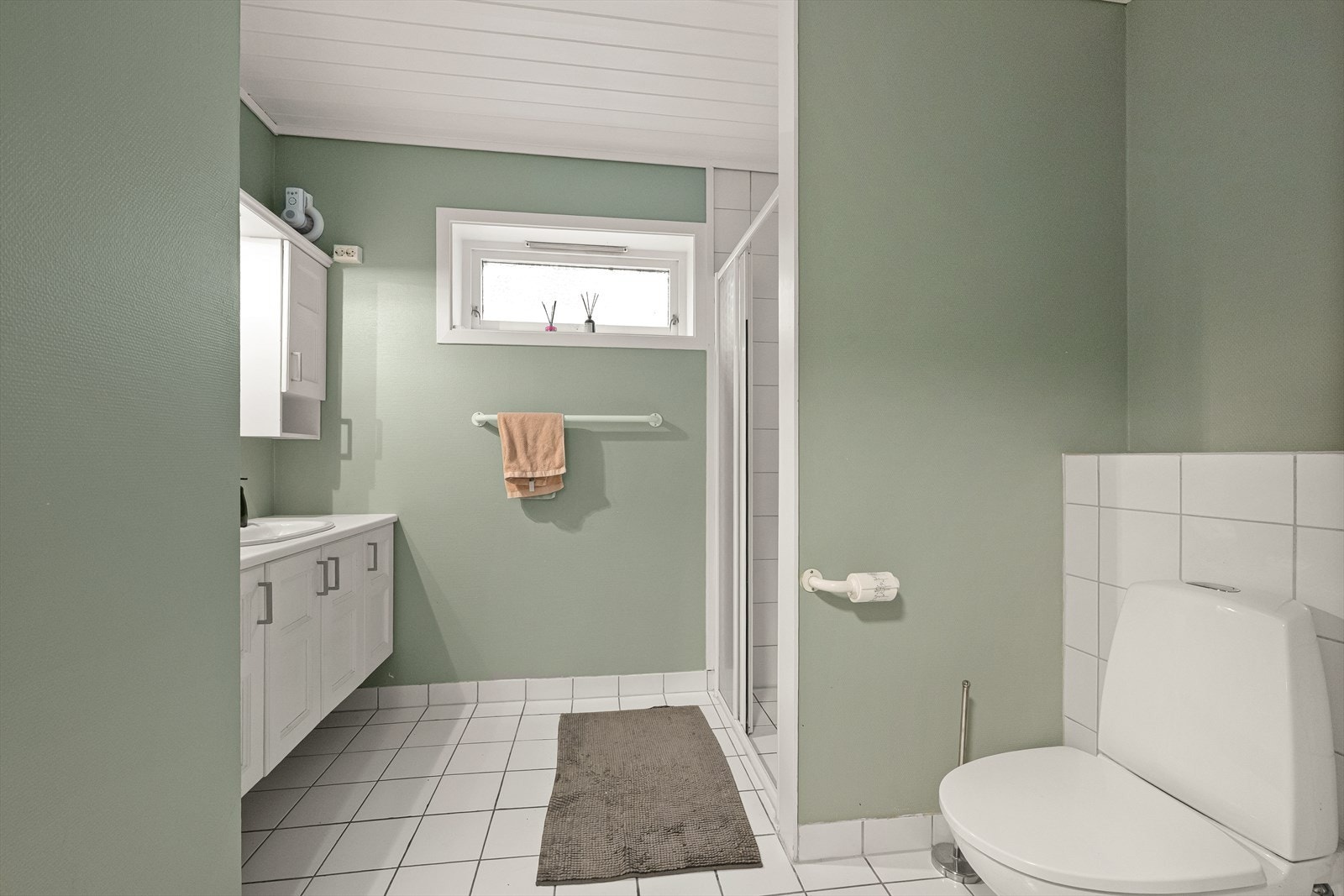 Bad kjeller (hoveddel) Galleribilde