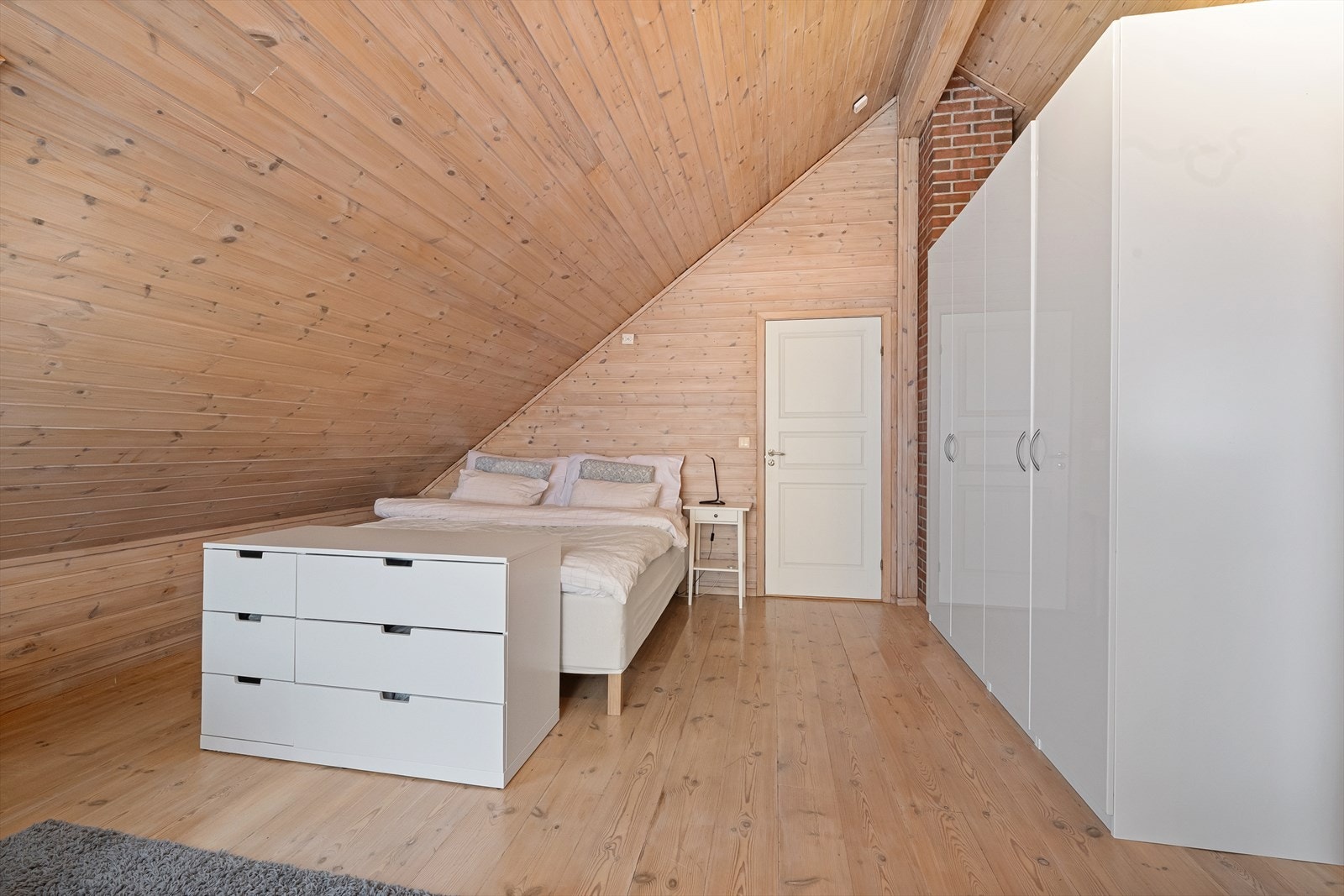 Sovealkove på loftstue Galleribilde