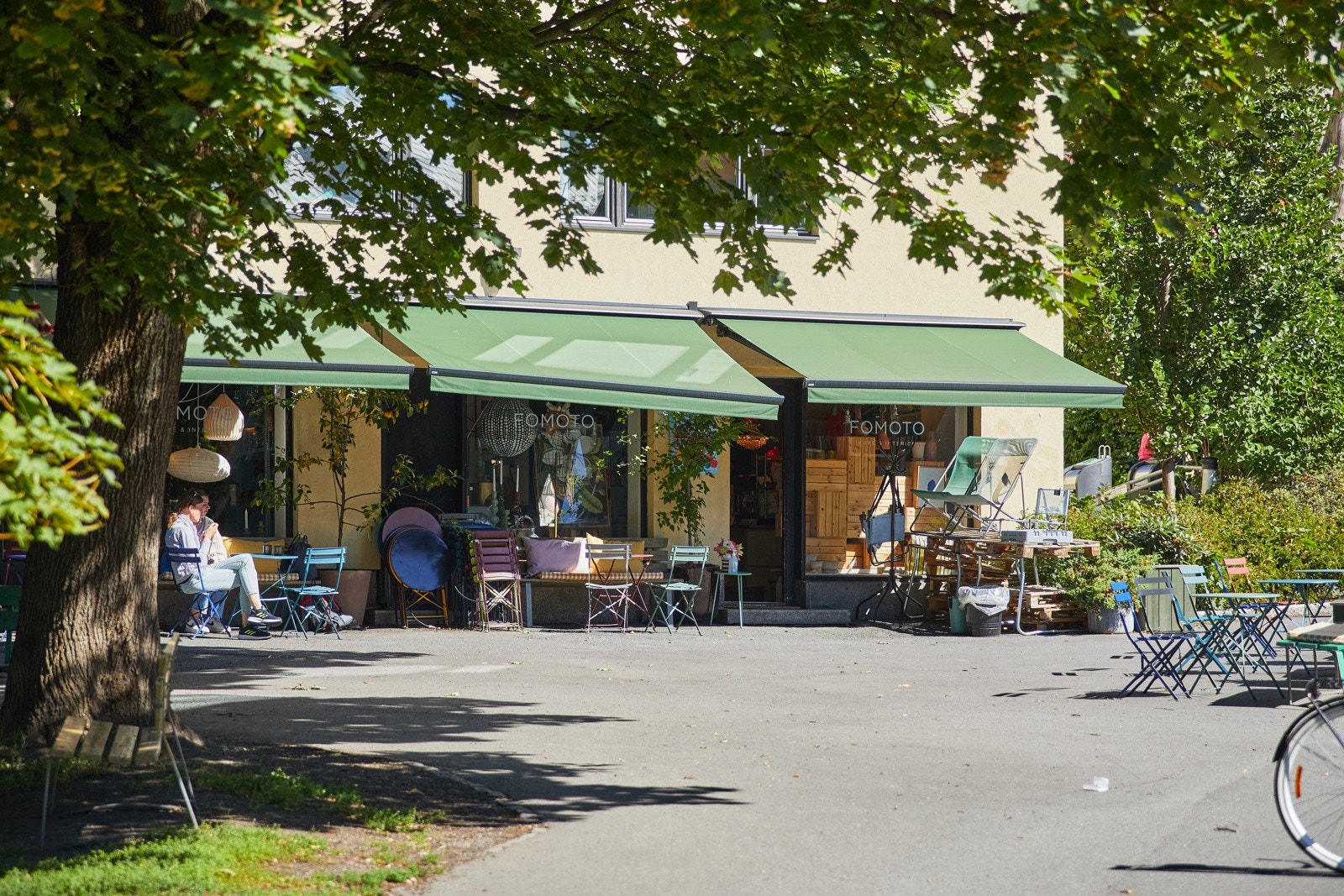 Her har du Fomoto som nærmeste nabo. Galleribilde