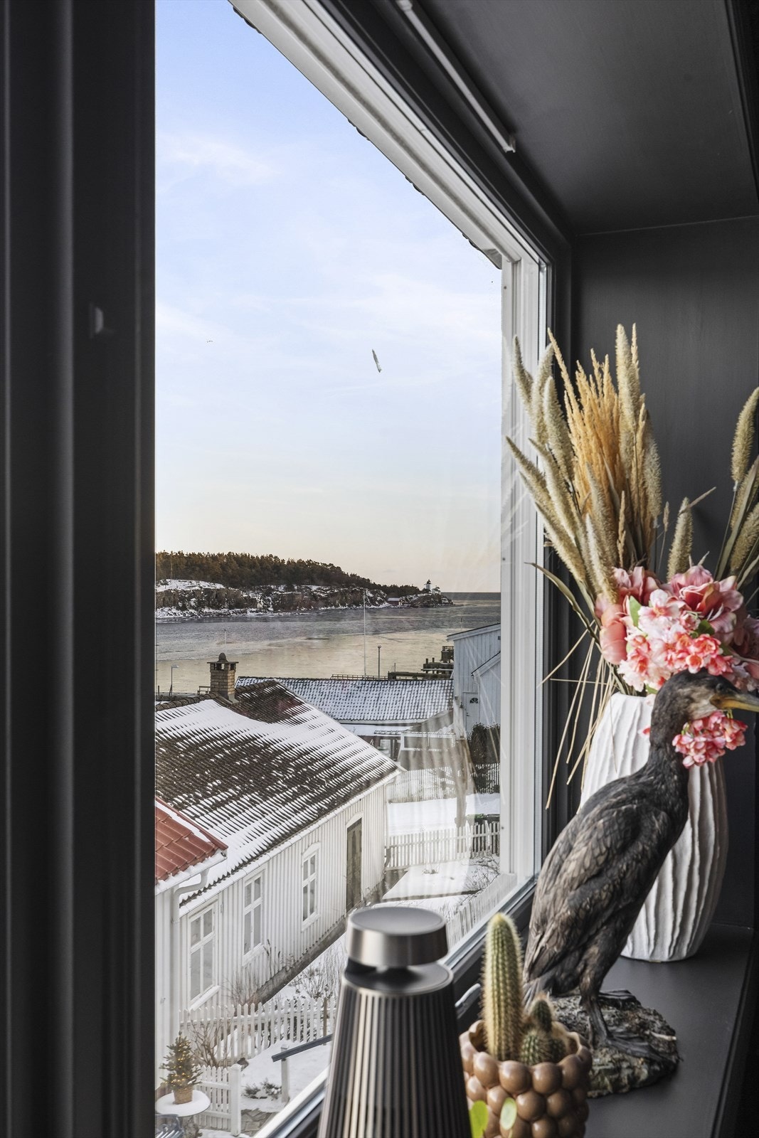 Utsiktsbilde mot fyret Galleribilde