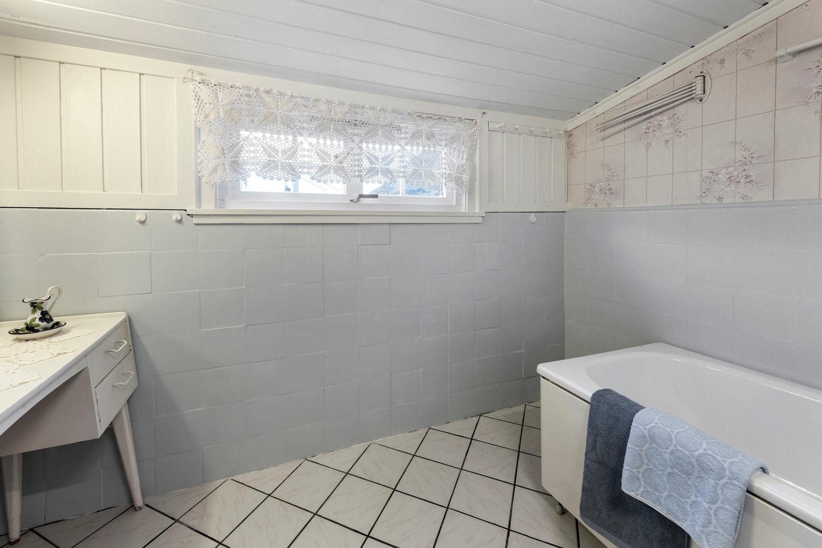 Bad på loft Galleribilde