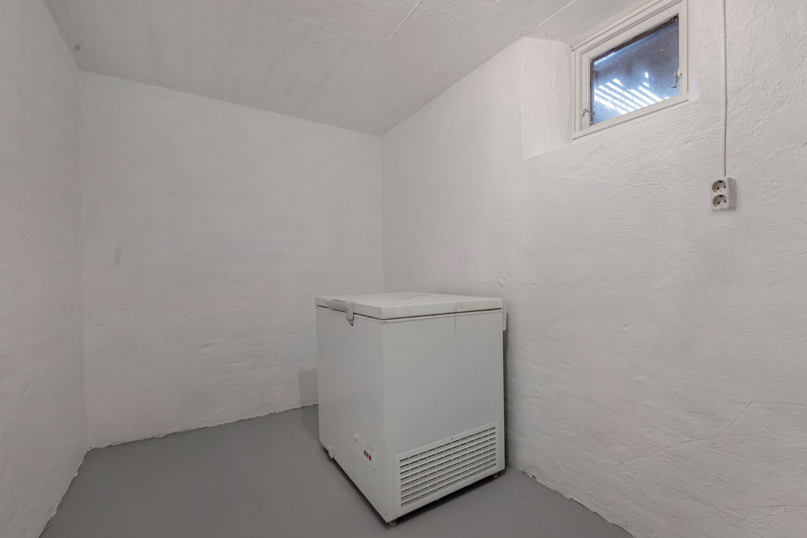 Bod i kjeller Galleribilde