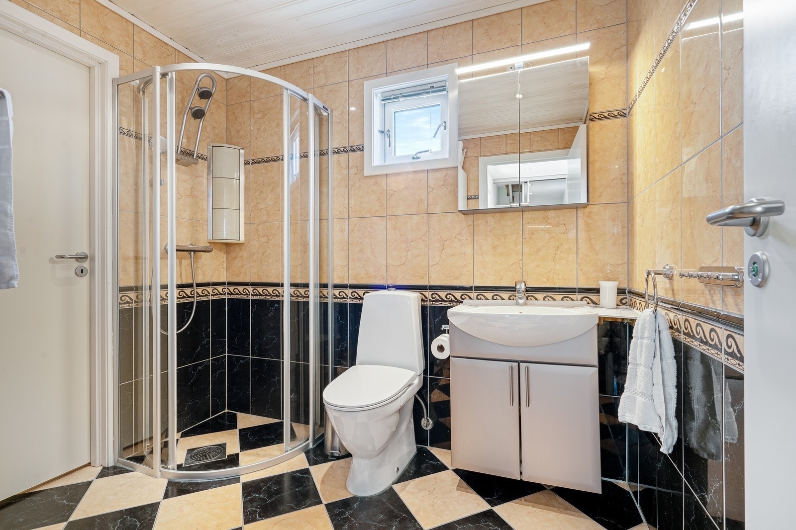 Flislagt bad/wc Galleribilde