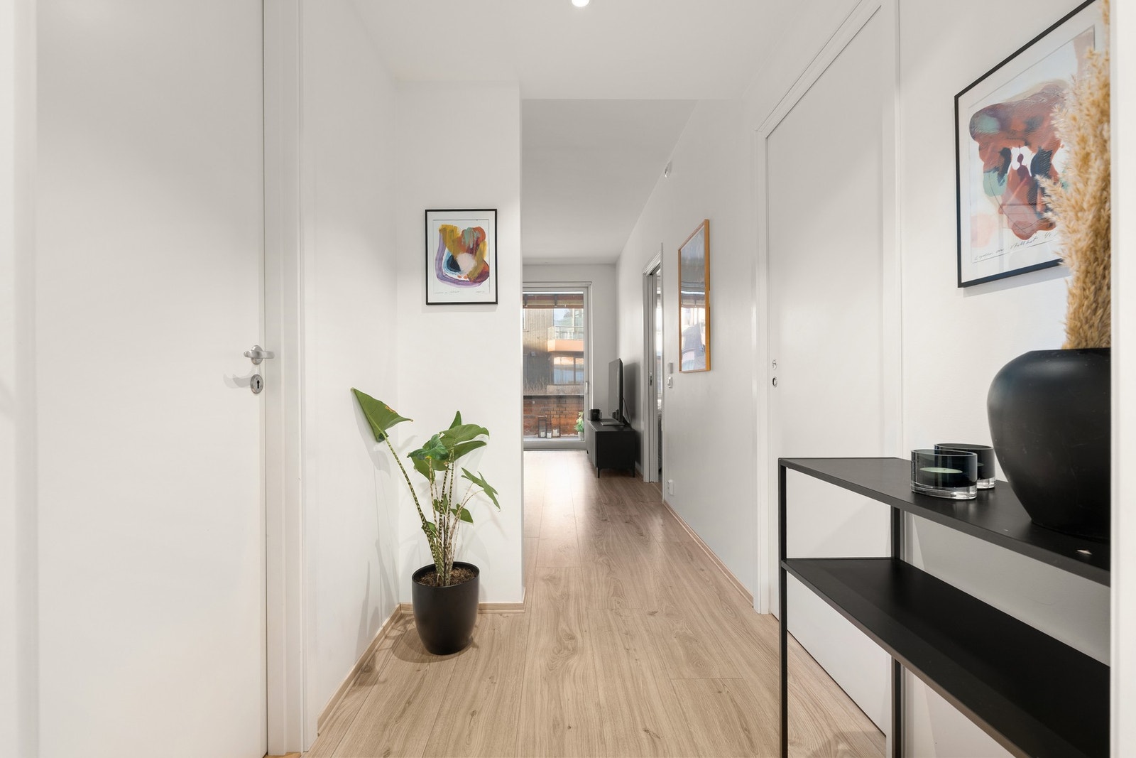 Lave felleskostnader med blant annet oppvarming og TV/Internett inkludert. Galleribilde