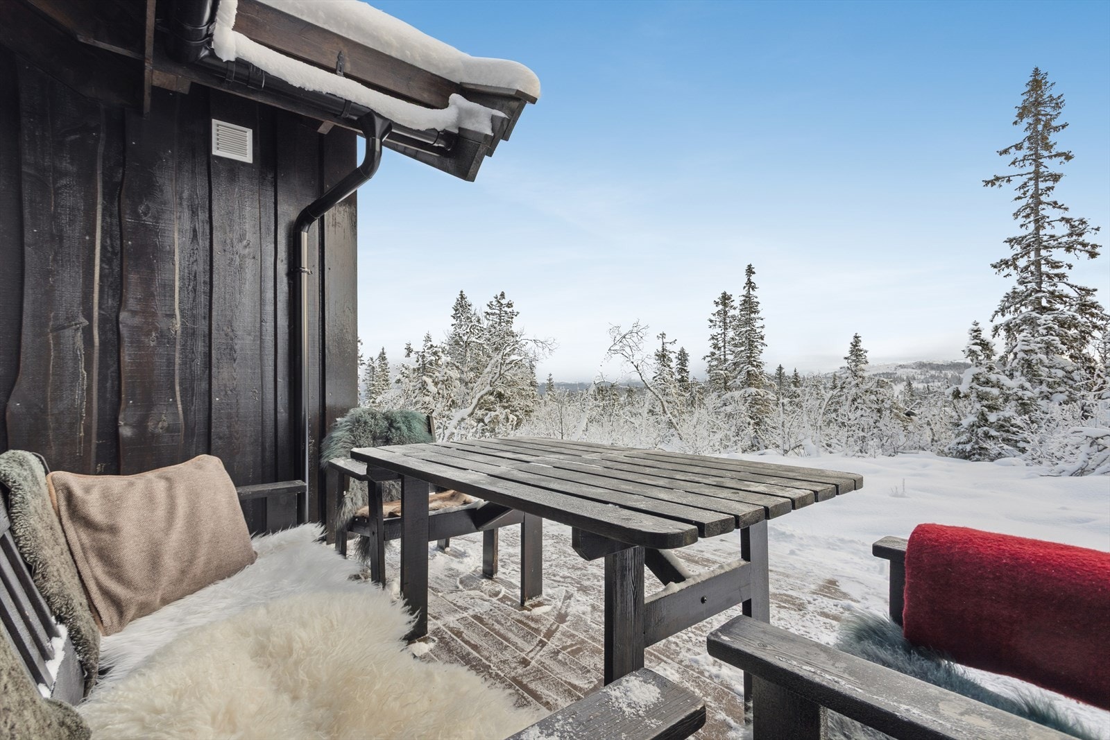 Her sitter du lunt og godt, og uten innsyn. Galleribilde