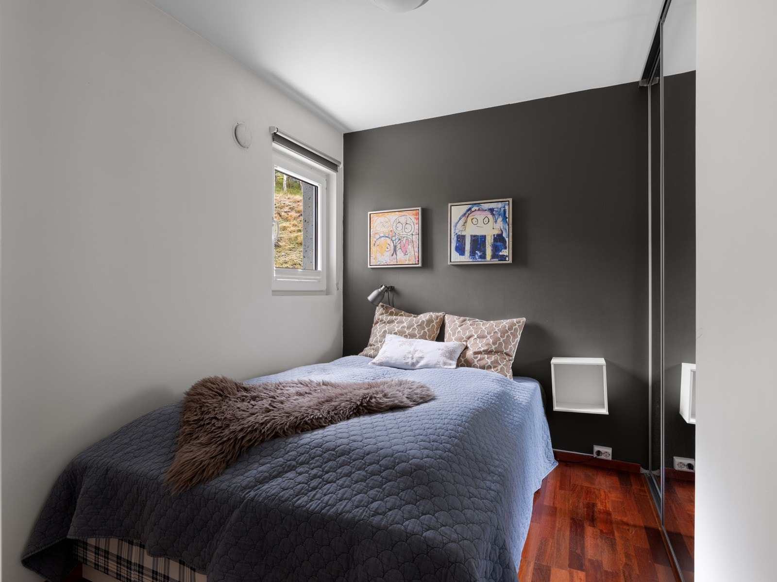 Soverom. Galleribilde