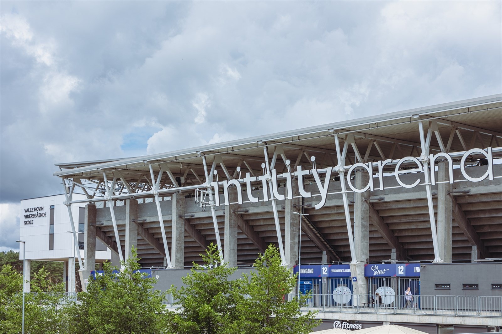 Området byr på et mangfold av aktiviteter, og Intility Arena som er hjemmebane for Vålerenga Fotball Galleribilde