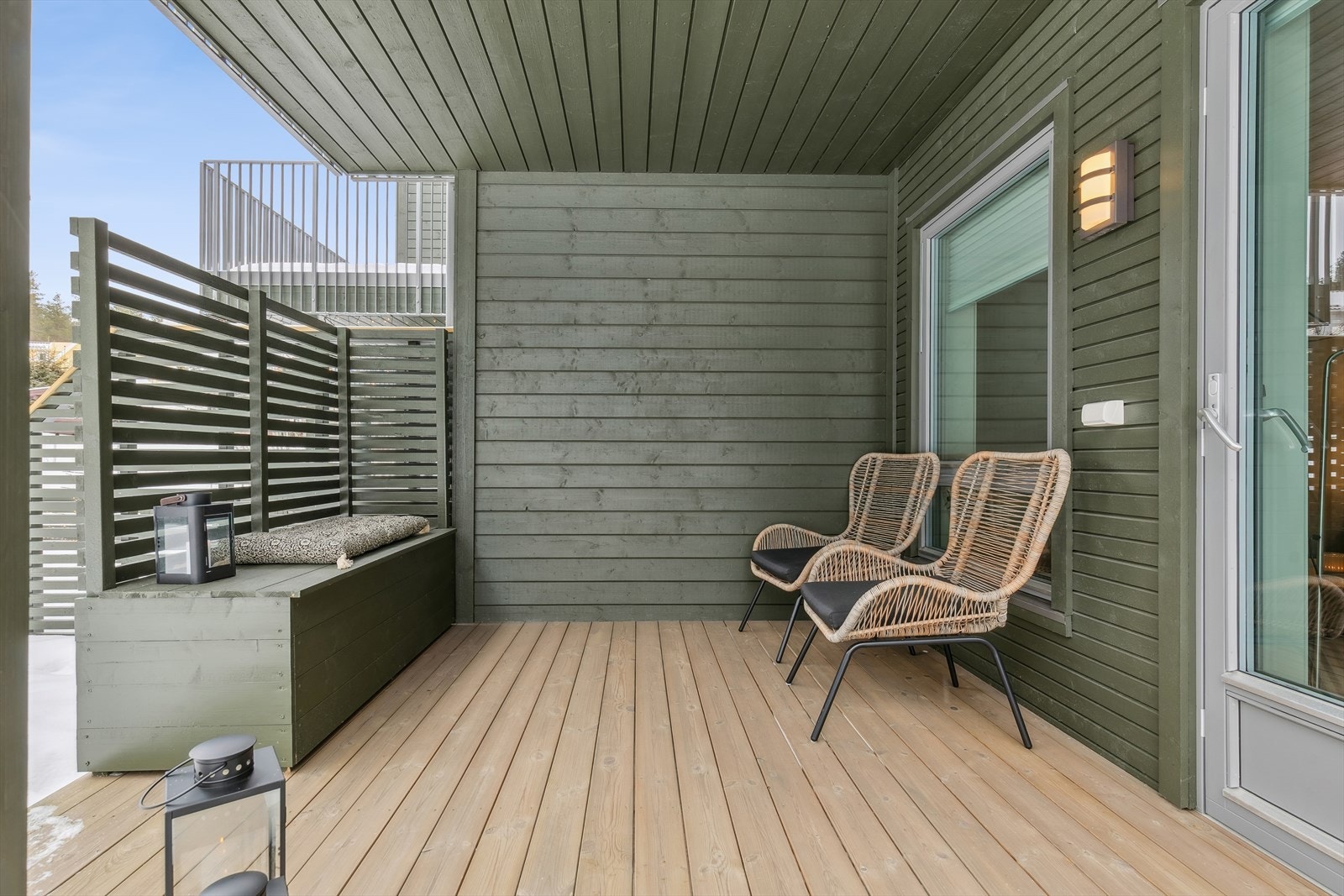 Her kan man nyte en privat og skjermet uteplass på bakkeplan. Galleribilde