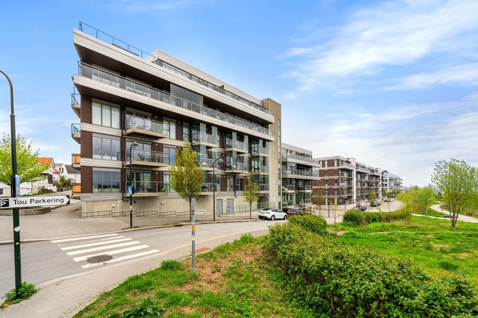 Siriskjeret 2 har en attraktiv beliggenhet ved sjøen, i populære og sentrumsnære omgivelser. Galleribilde