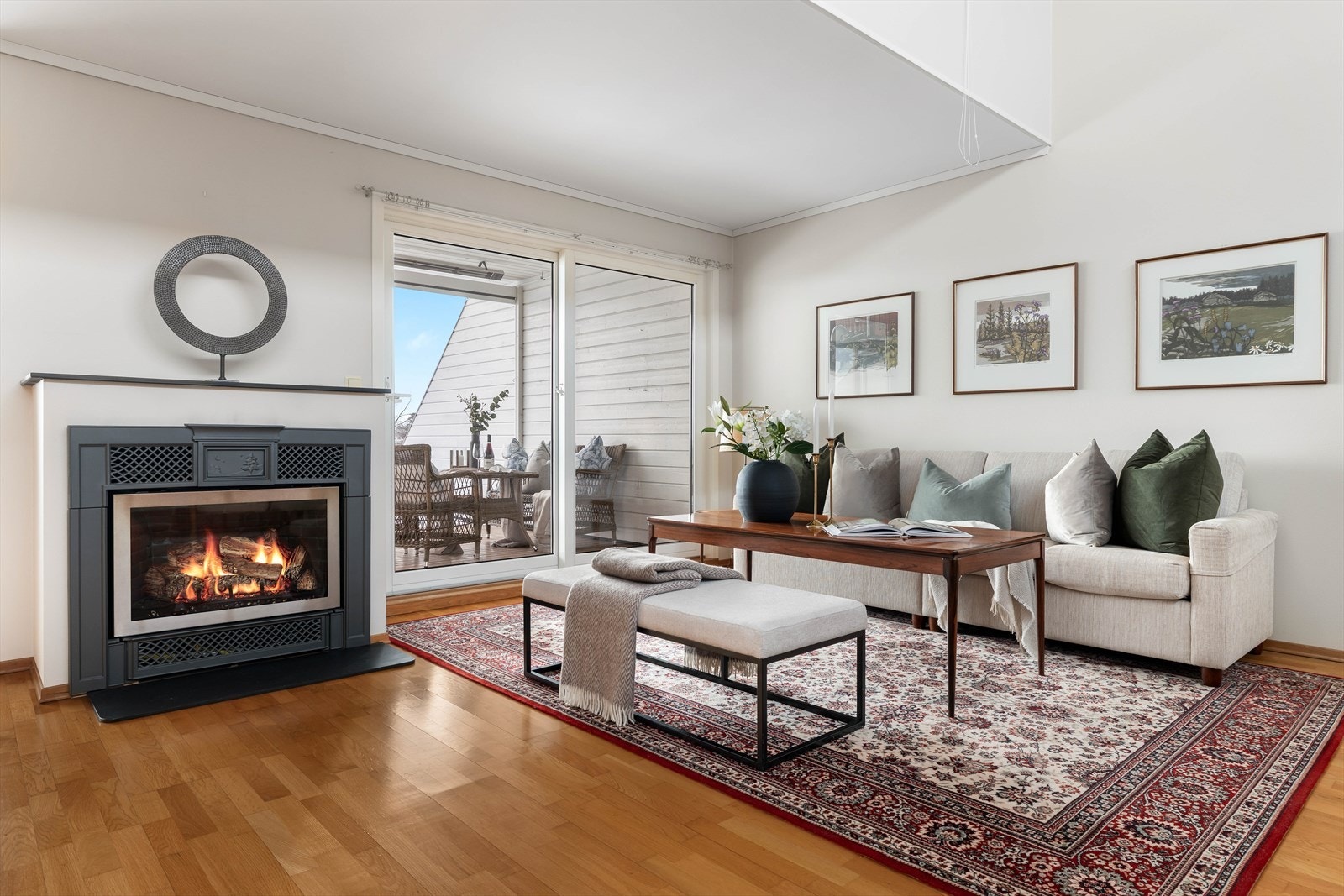 En lettstelt og innholdsrik selveierleilighet fra 1968 med store rom og en fin planløsning. Galleribilde