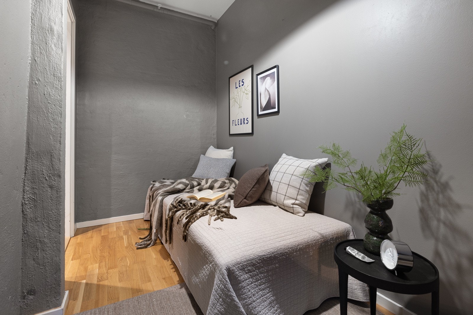 Bod/Kontor. Galleribilde