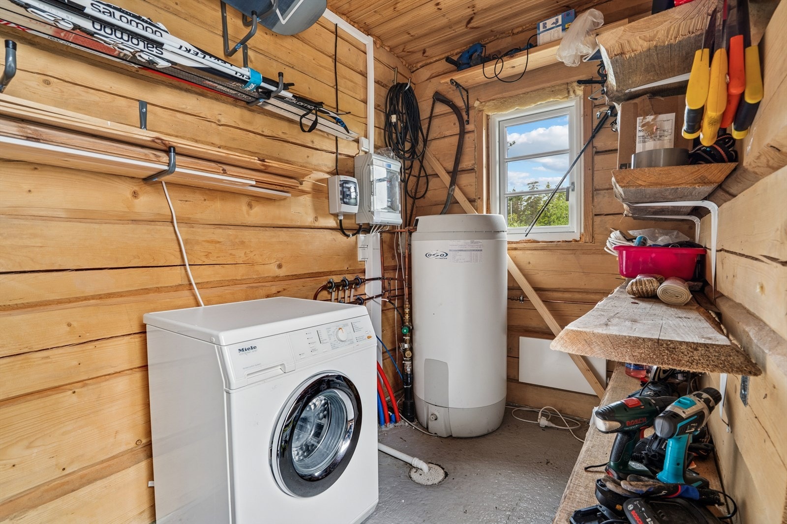 Praktisk bod til oppbevaring Galleribilde