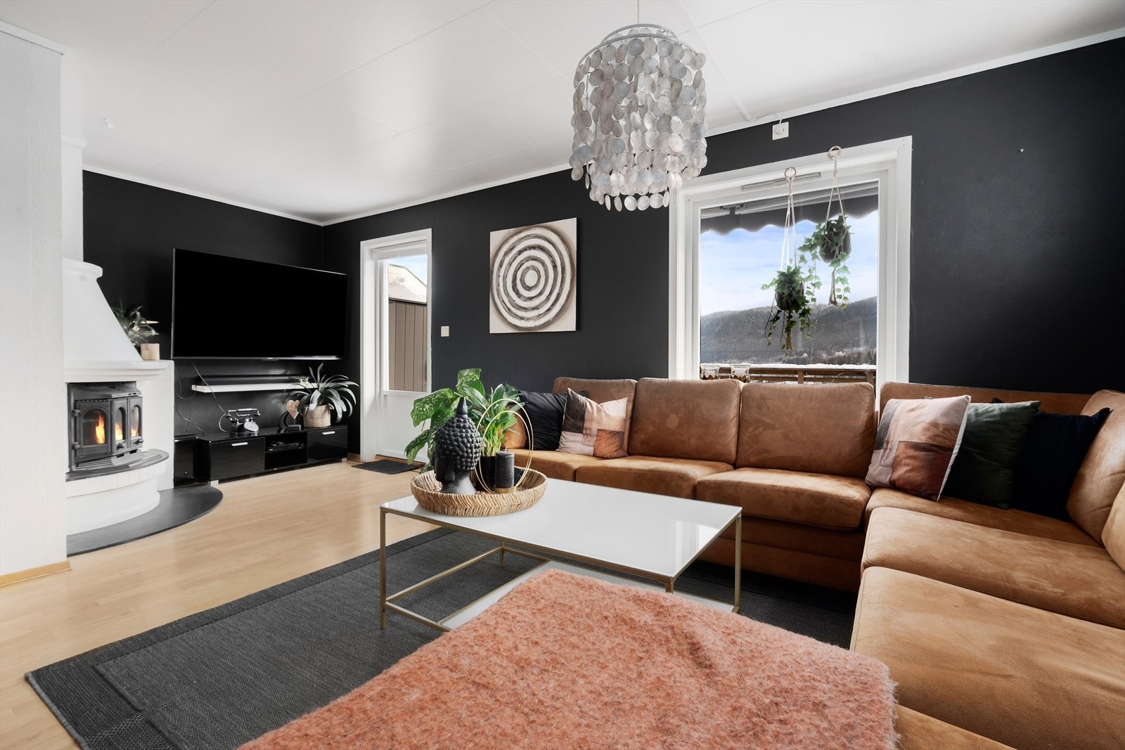 Her er det plass til sofa og bord. Galleribilde