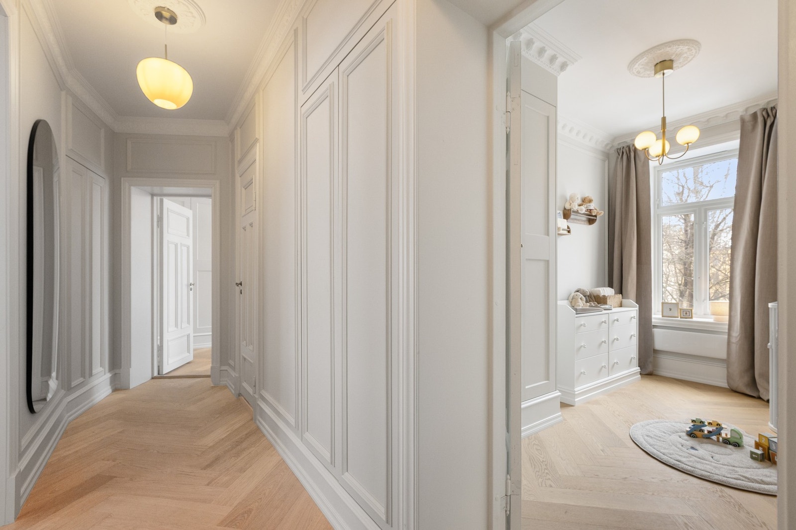 Videre inn til hovedsoverommet. Galleribilde