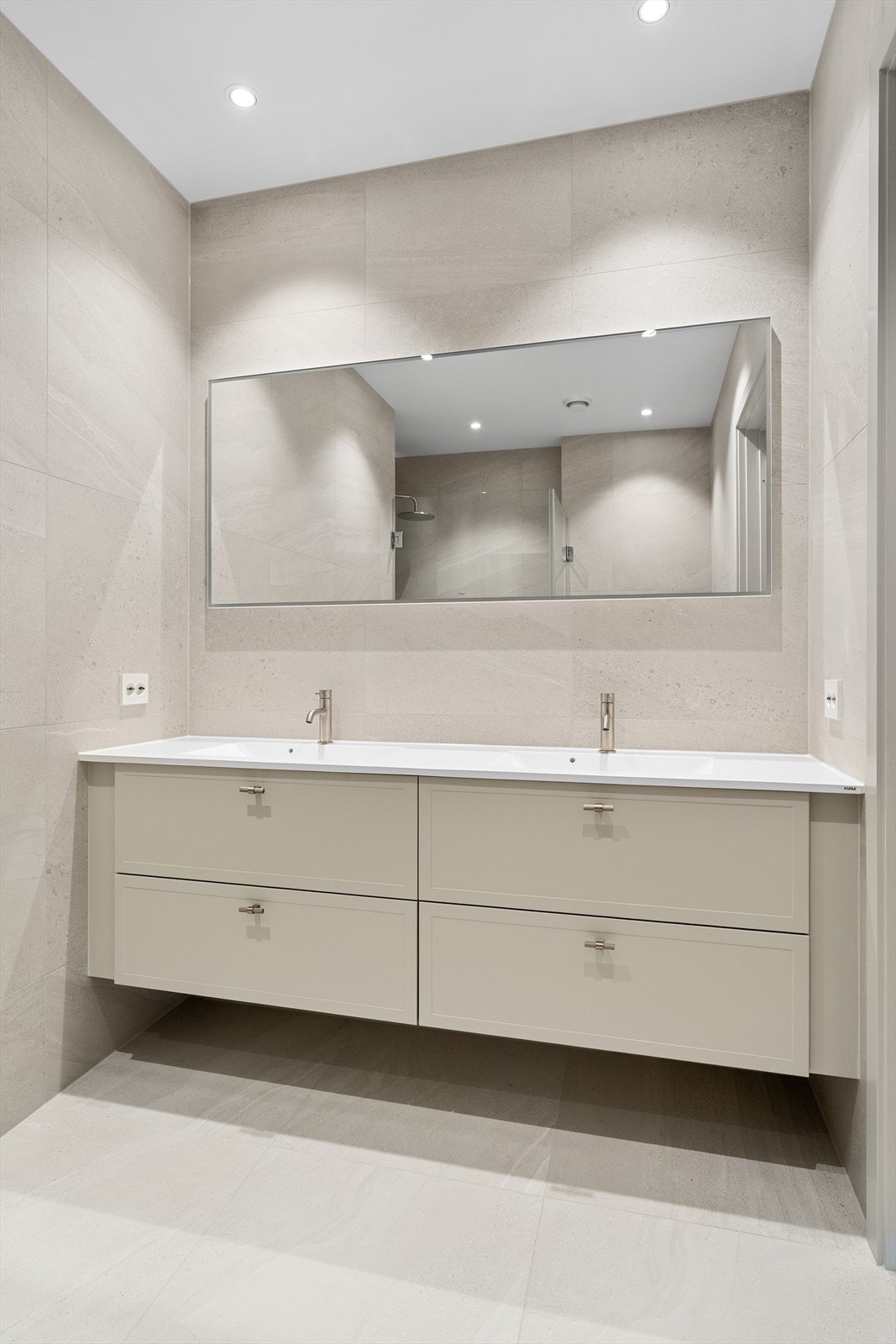 Flott baderomsinnredning Galleribilde