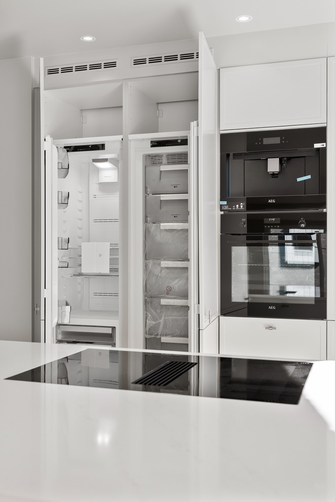 Romslig kjøl og frys Galleribilde