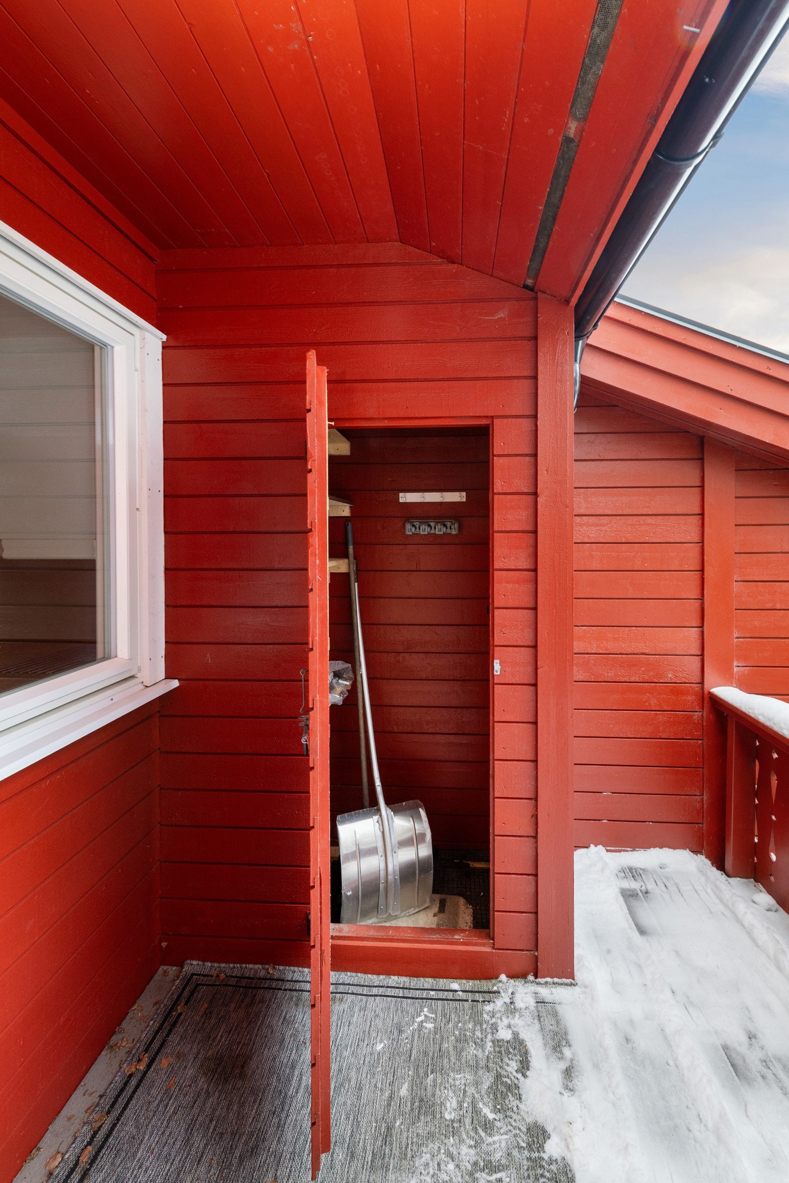 Liten bod ved inngangspartiet Galleribilde