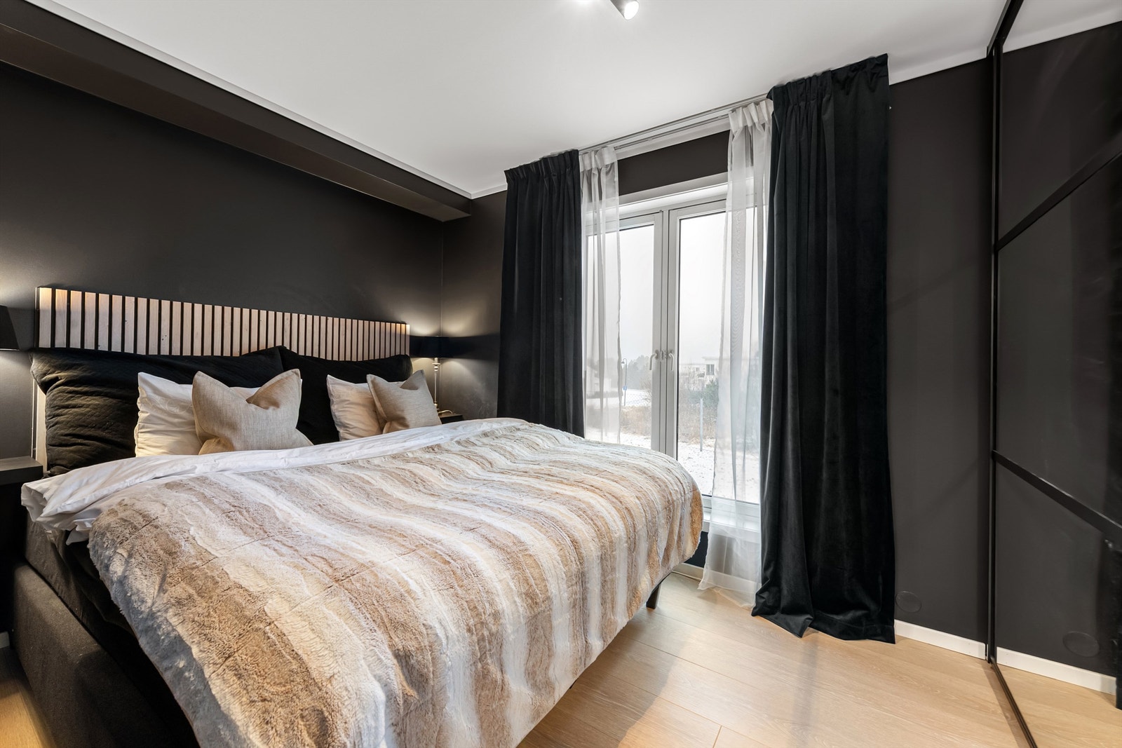 Leiligheten inneholder to komfortable soverom. Galleribilde